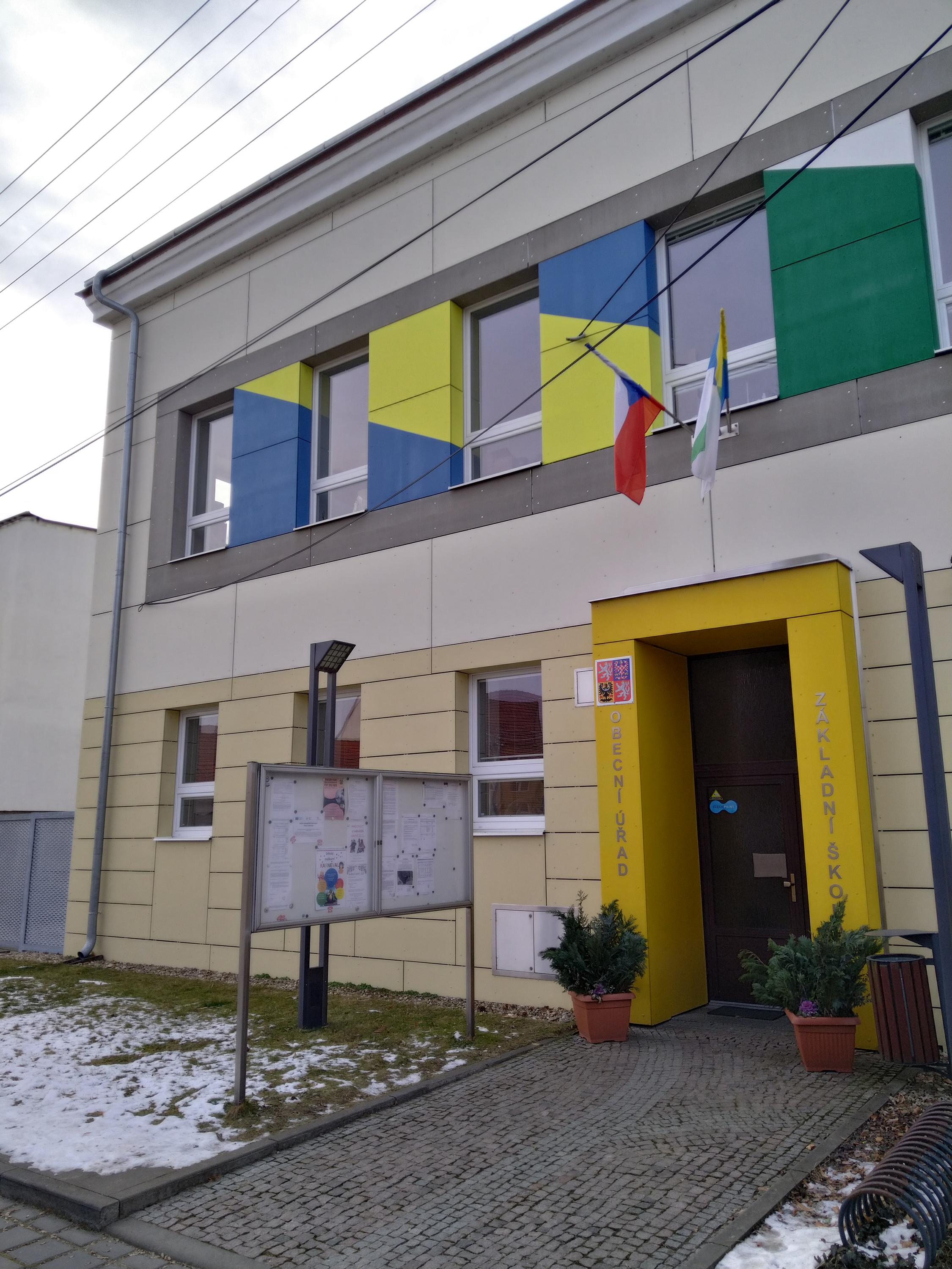 Unkovice - obecní úřad foto 2