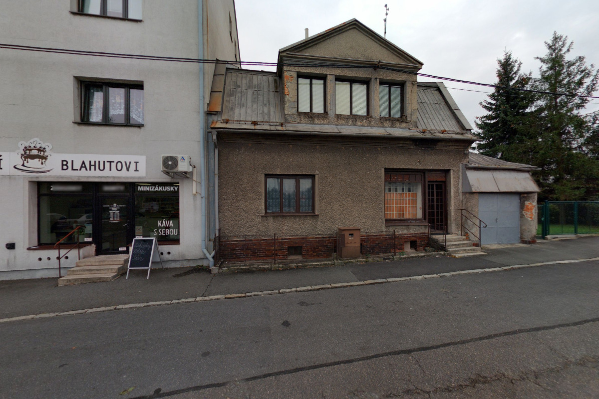 PODLAHY Martin Uher s.r.o.