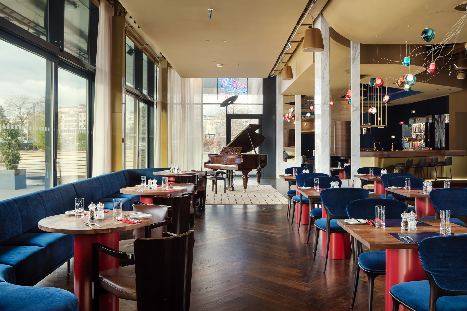 Jazzmin Bar & Dining foto 2