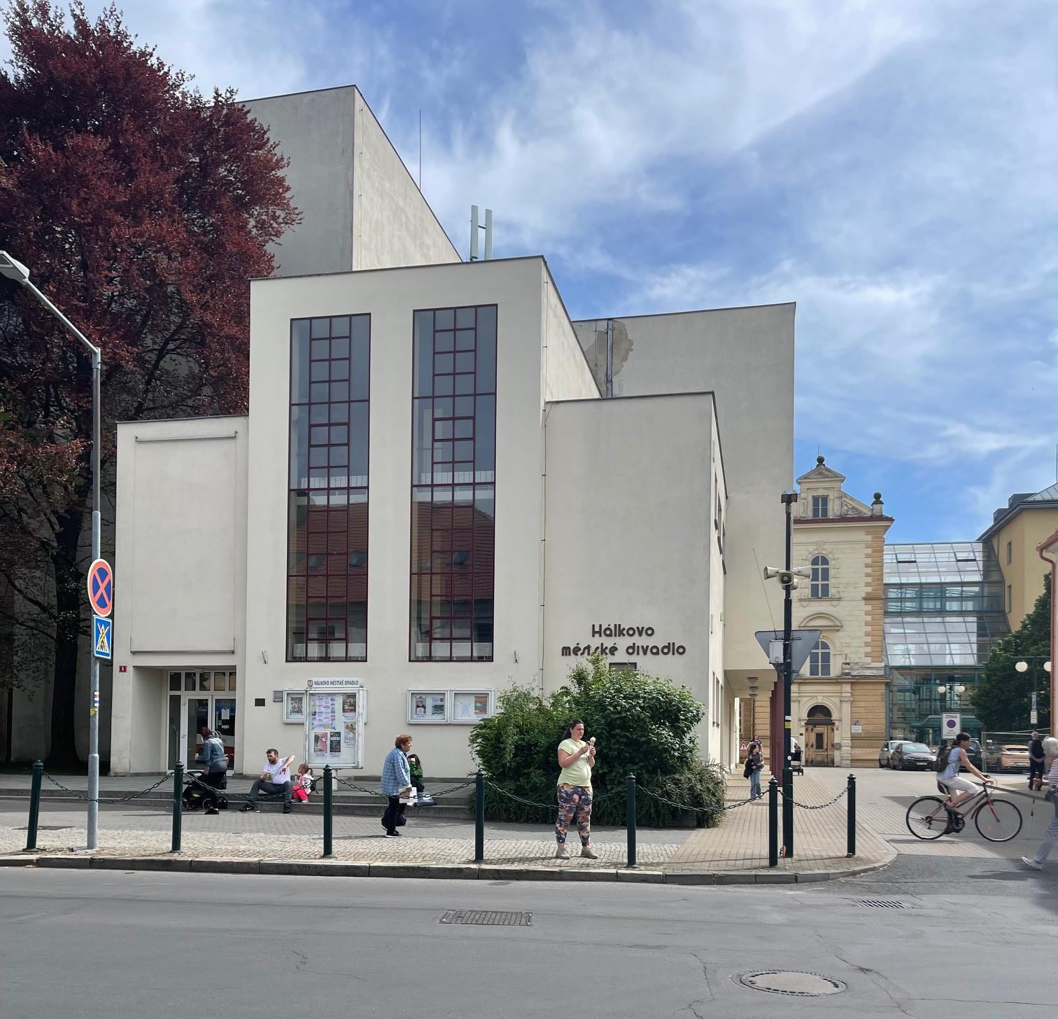 Hálkovo městské divadlo Nymburk foto 4