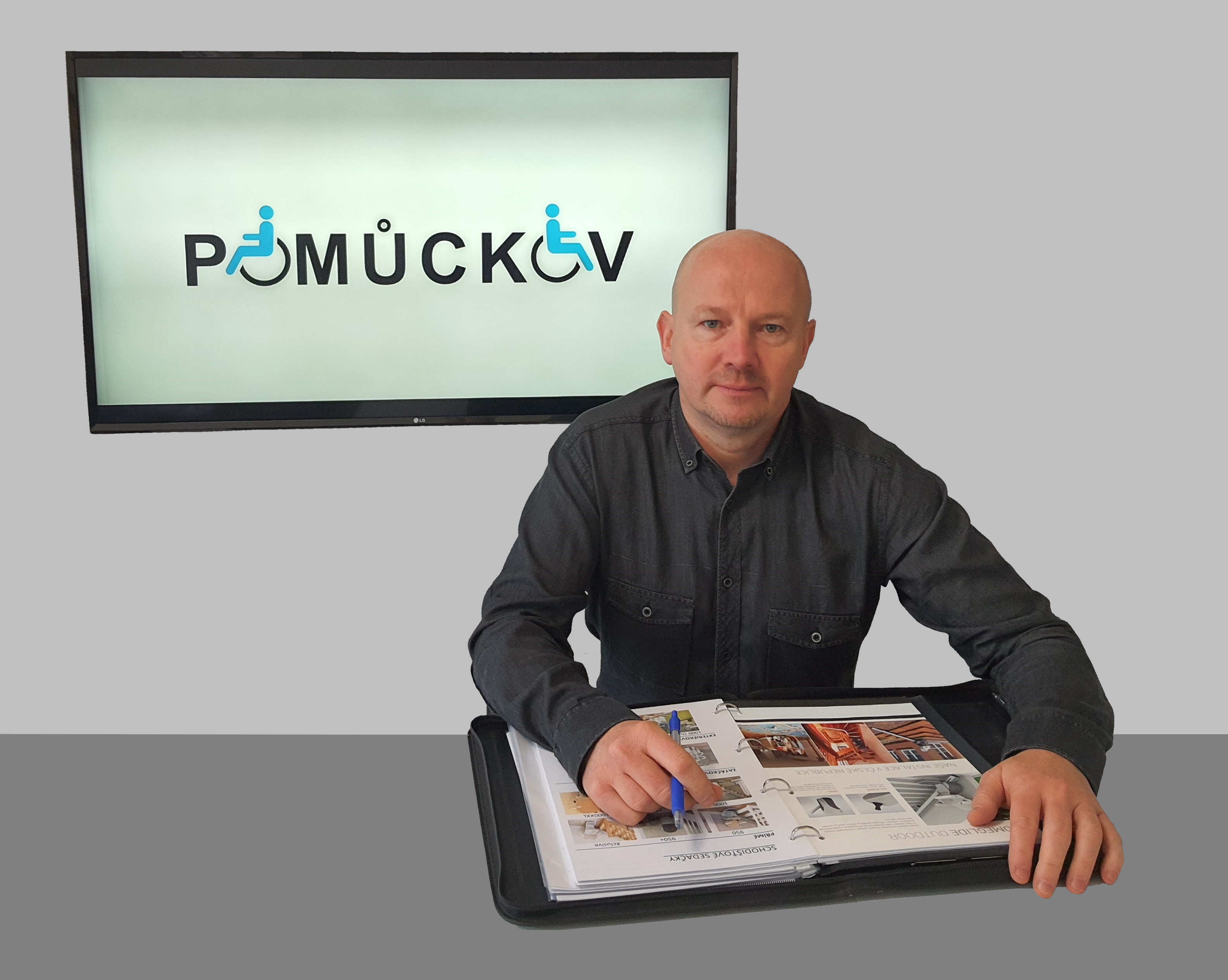 Pomůckov foto 2