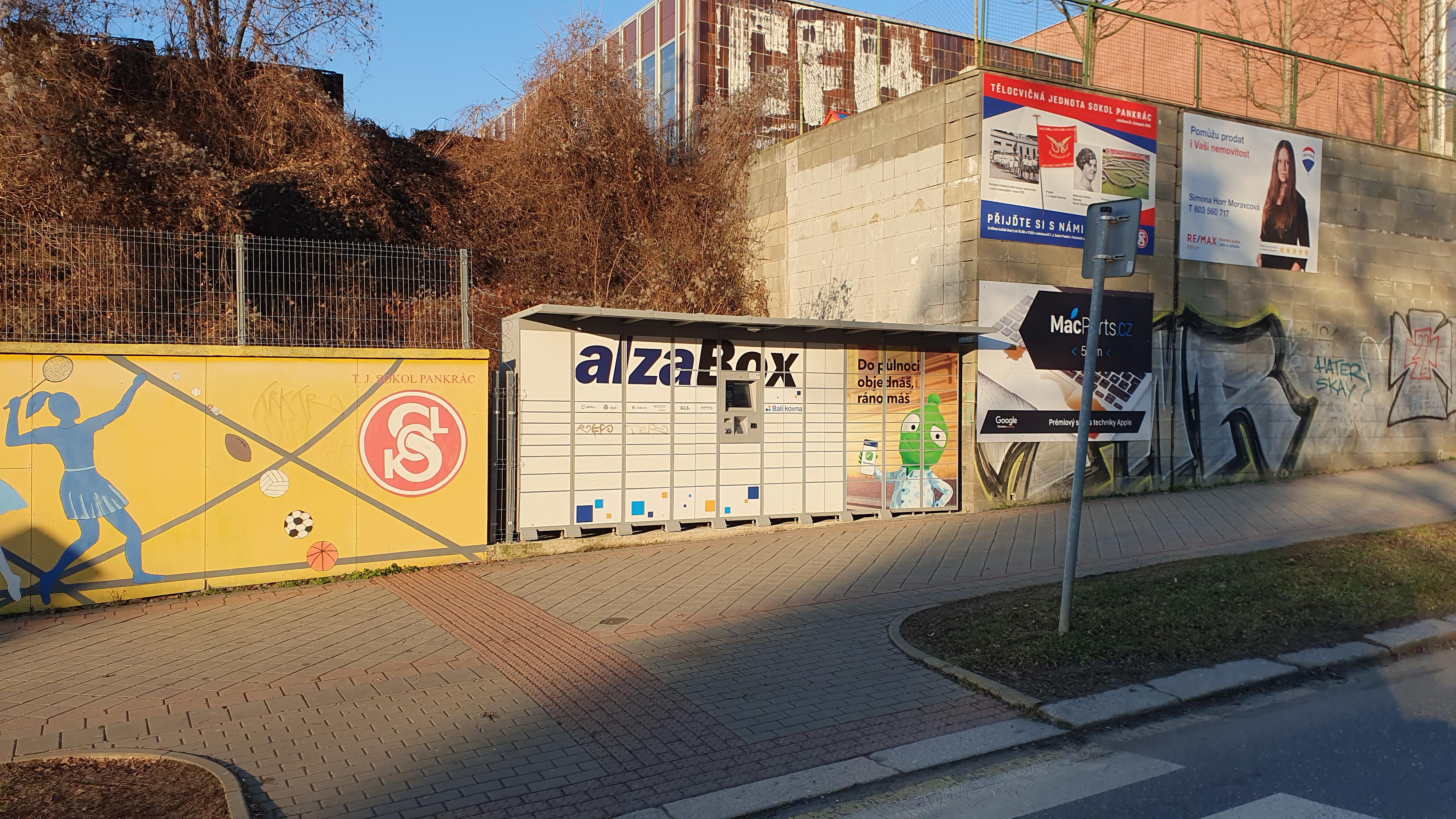 AlzaBox foto 3