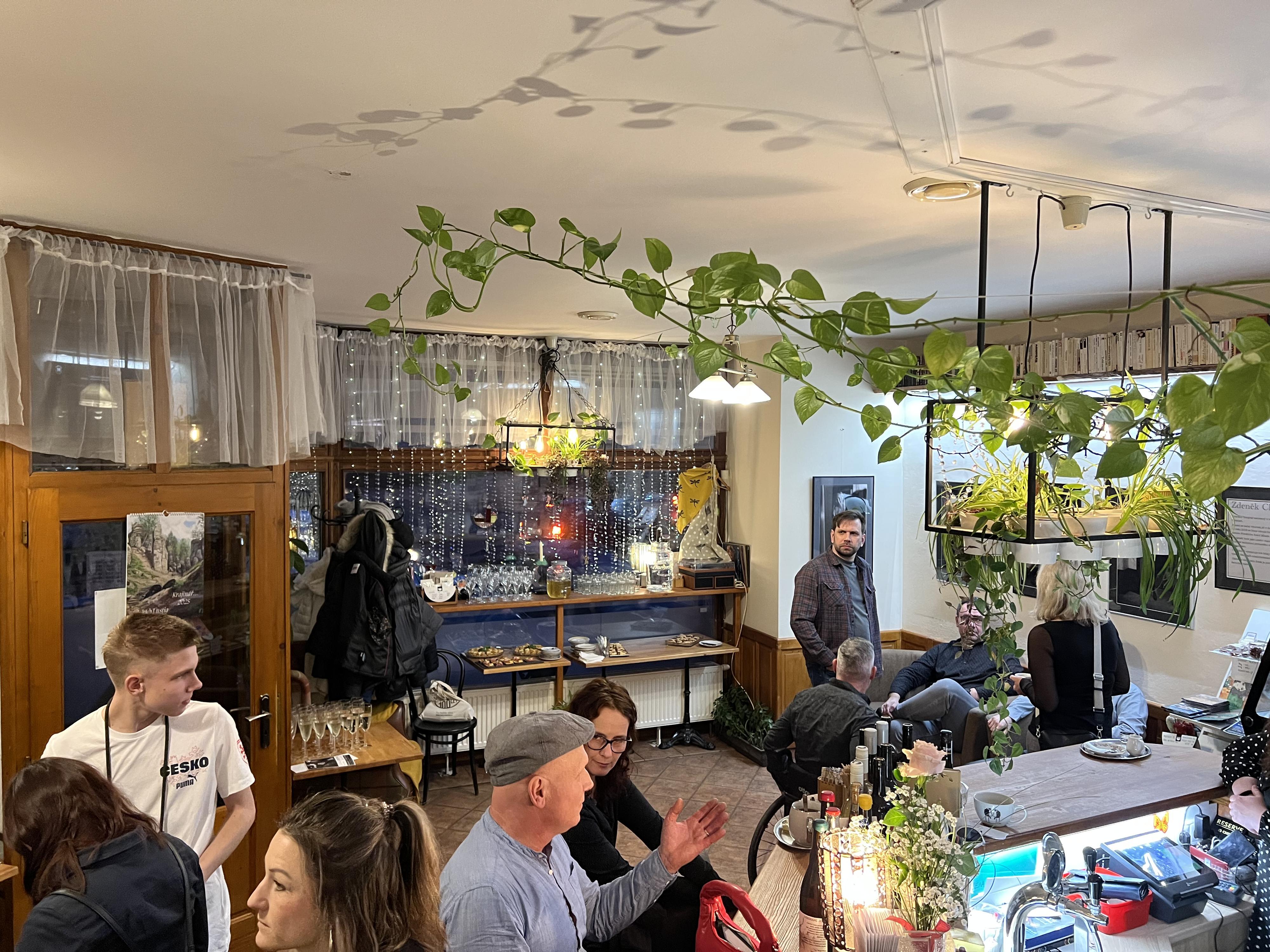 Kavárna AMOS foto 6