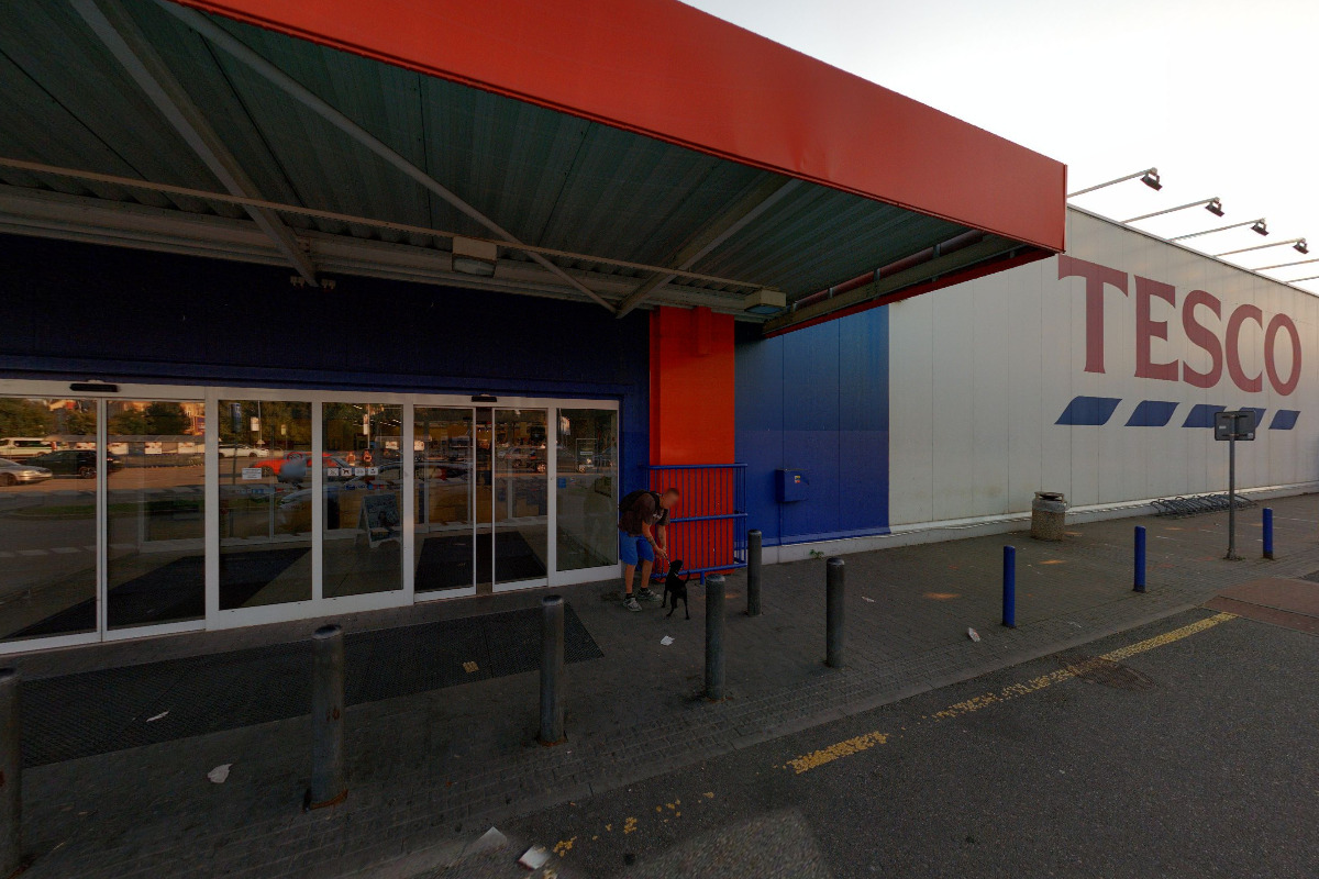 Tesco foto 2