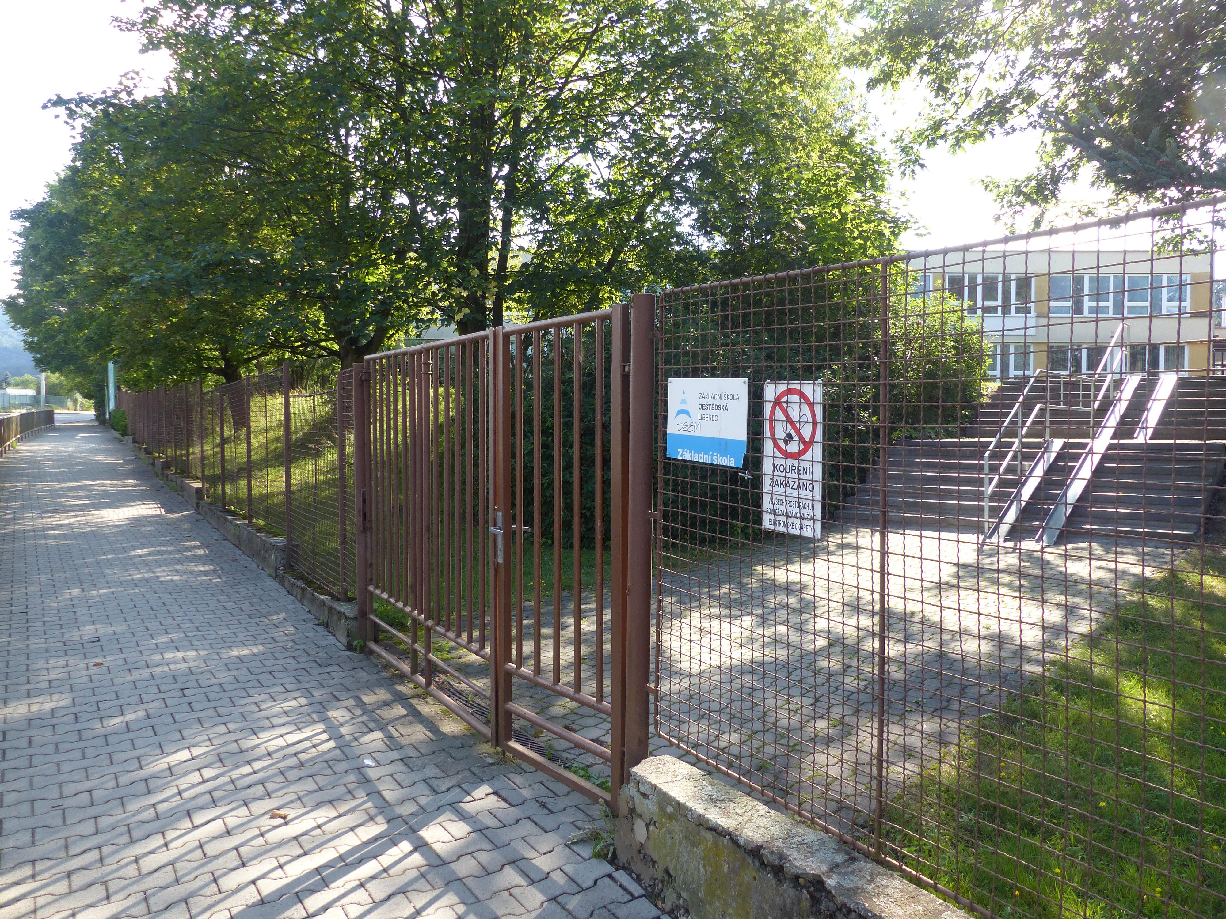 ZŠ, Liberec, Ještědská foto 6