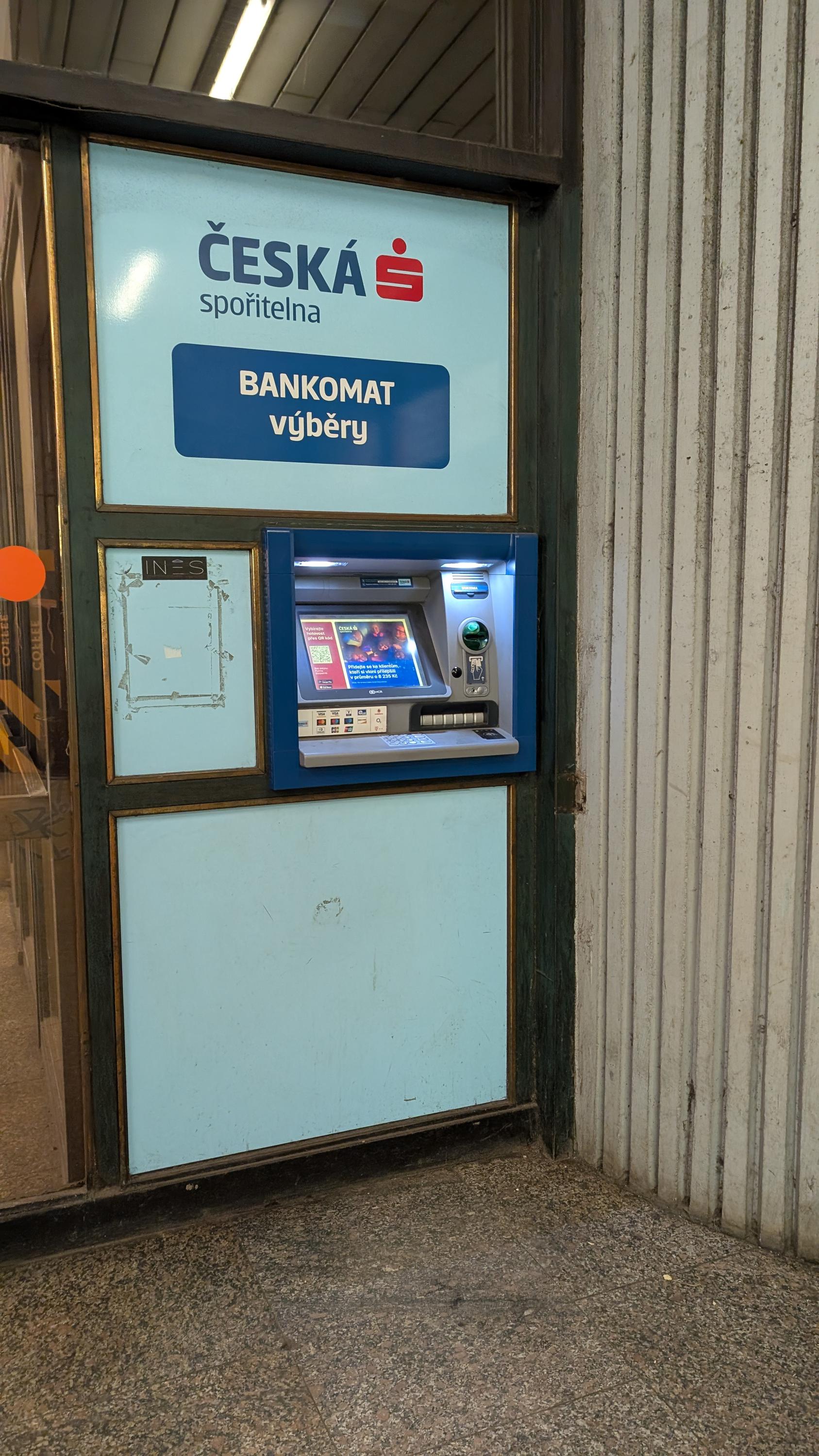 Bankomat České spořitelny foto 2