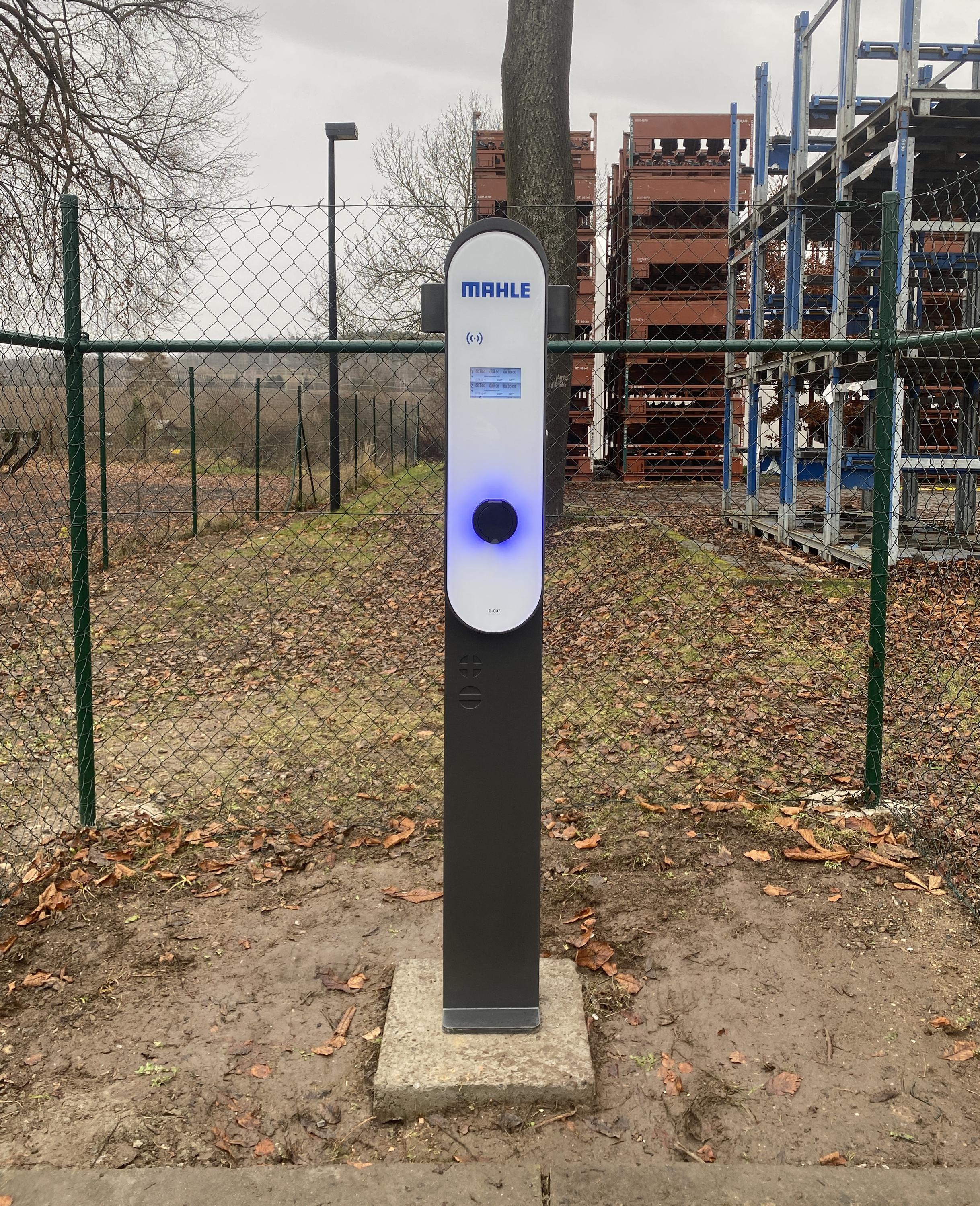 Montáž dobíjecích stanic Tomáš Marek foto 3