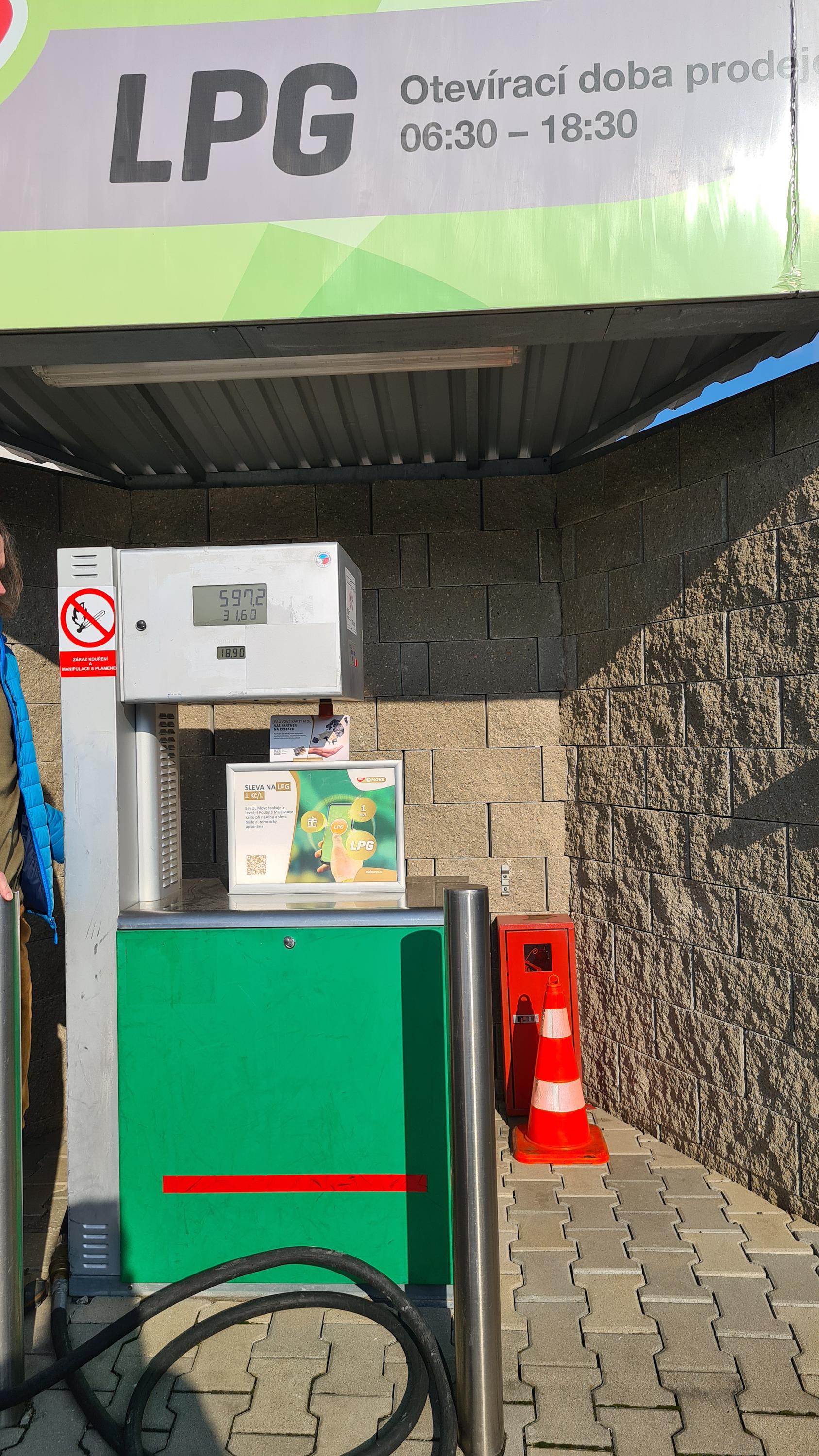 MOL čerpací stanice LPG foto 3