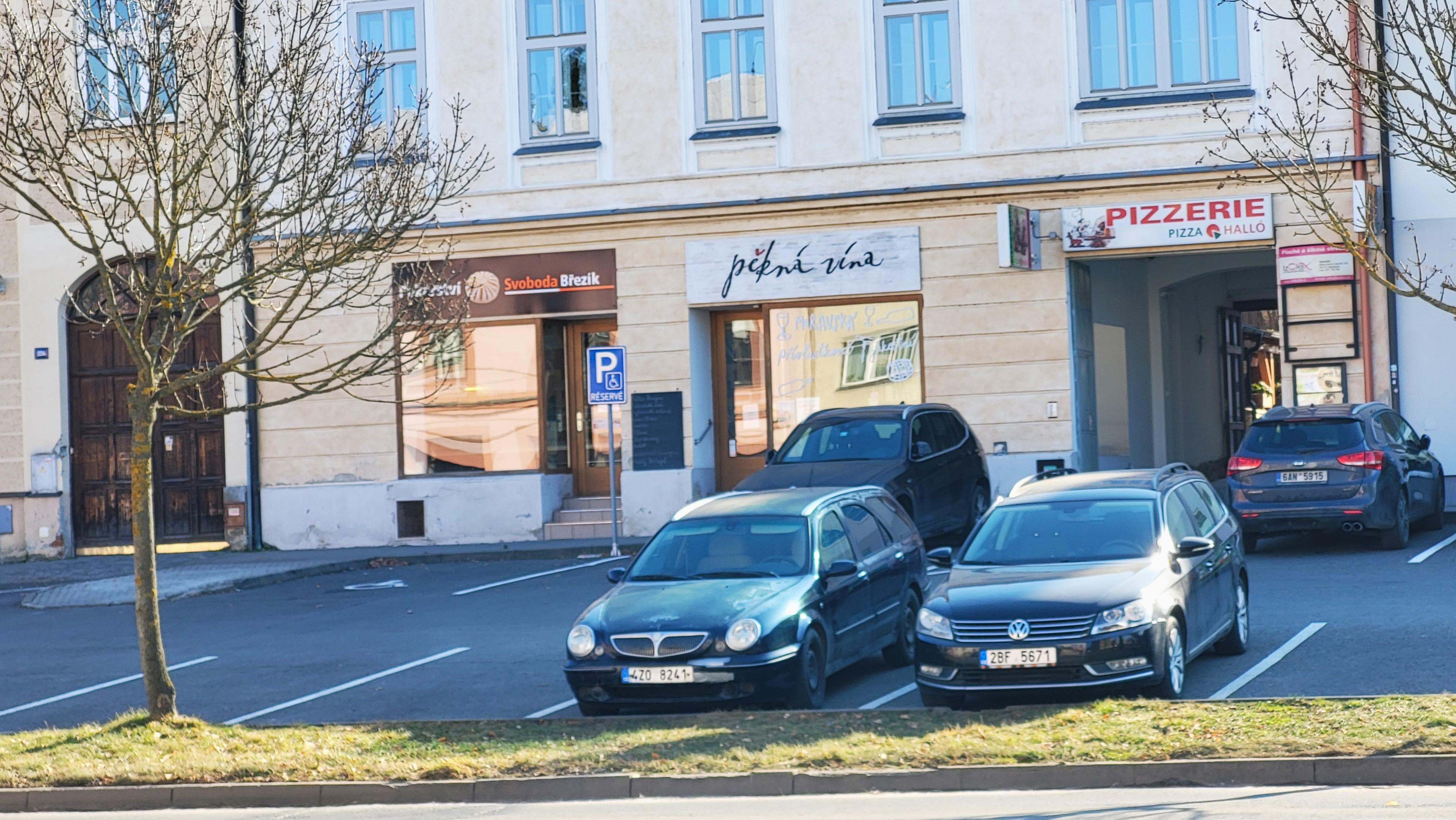 Pěkná Vína foto 2