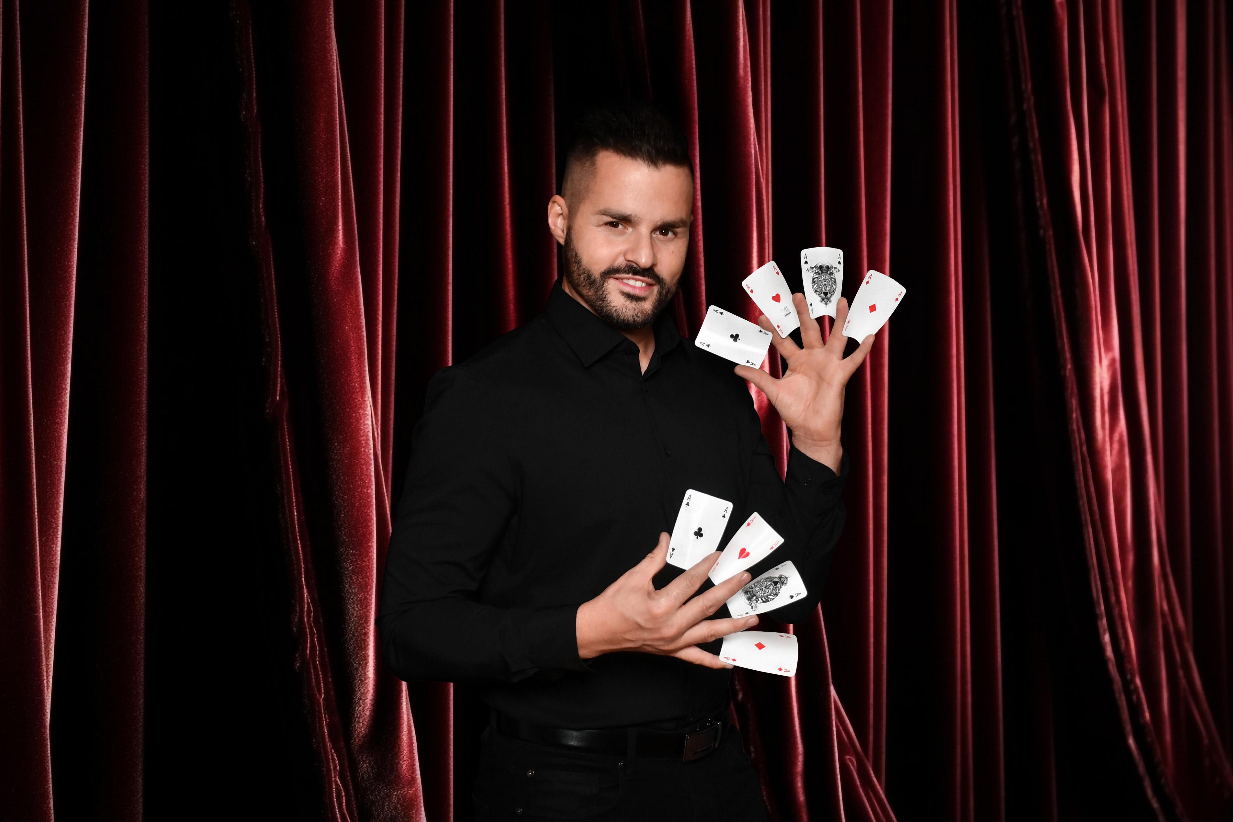 Kouzelník Ondřej Sládek