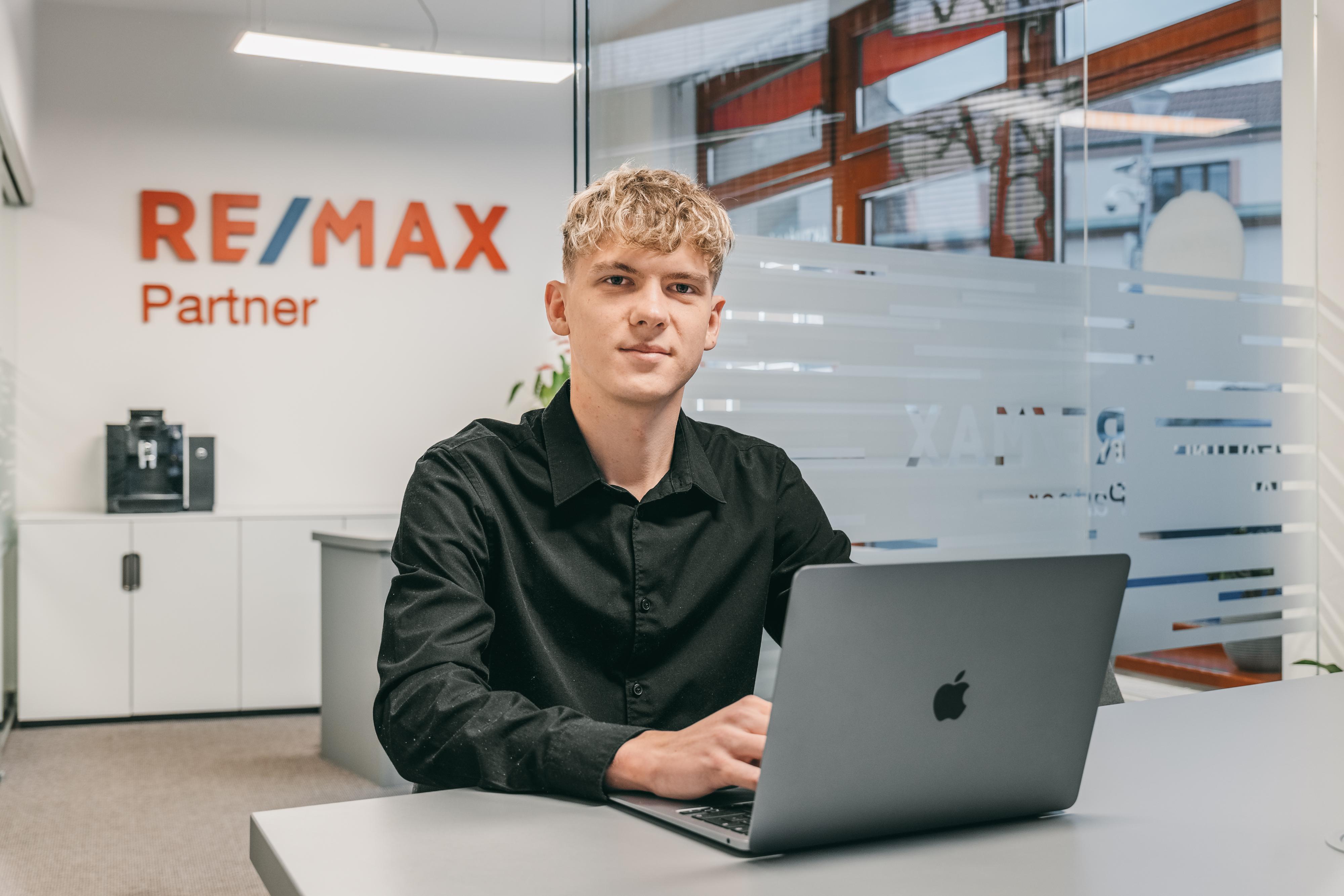 Jakub Vejšický - realitní makléř RE/MAX foto 3