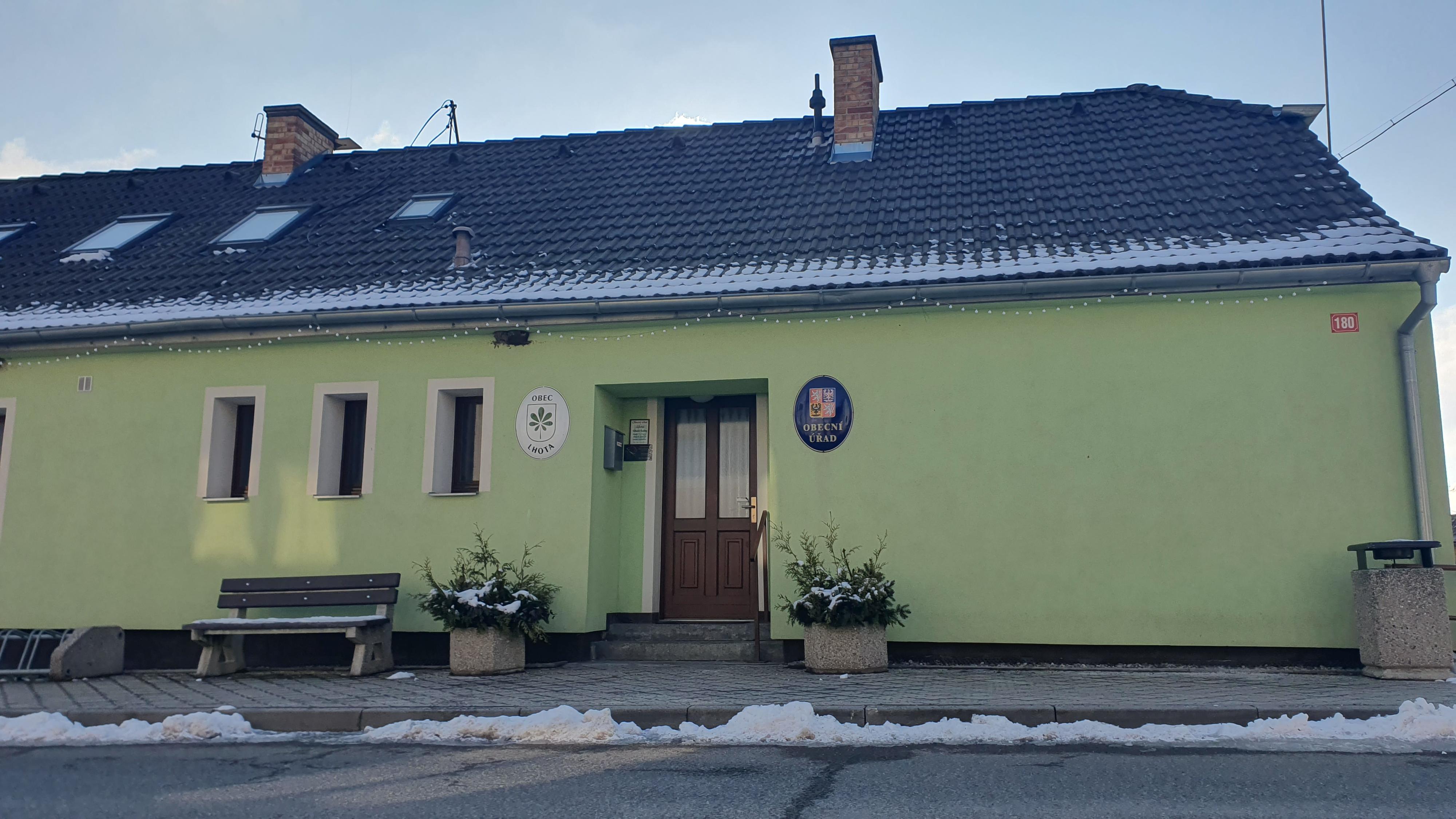 Lhota - obecní úřad