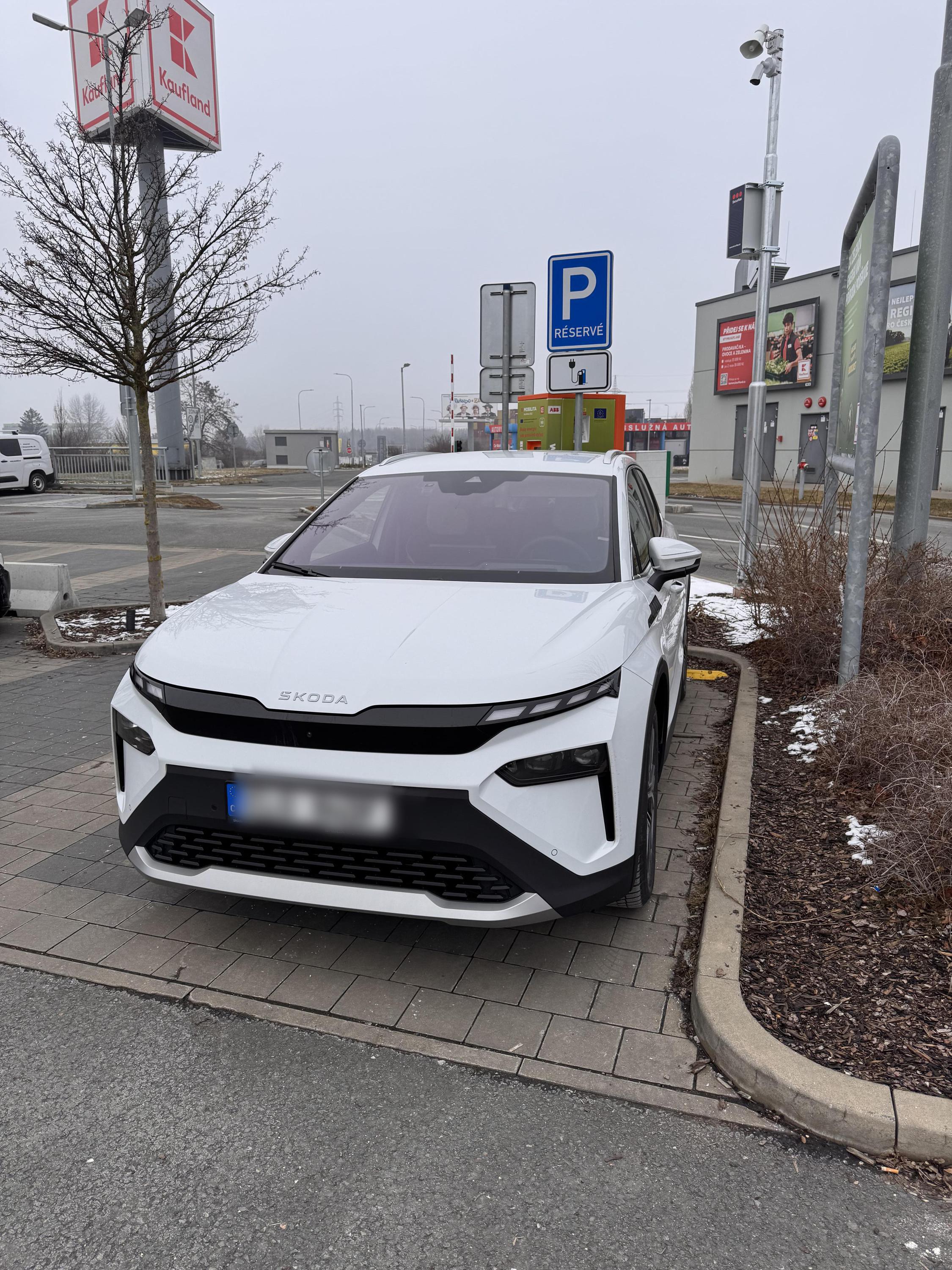 Nabíjecí stanice ČEZ foto 4