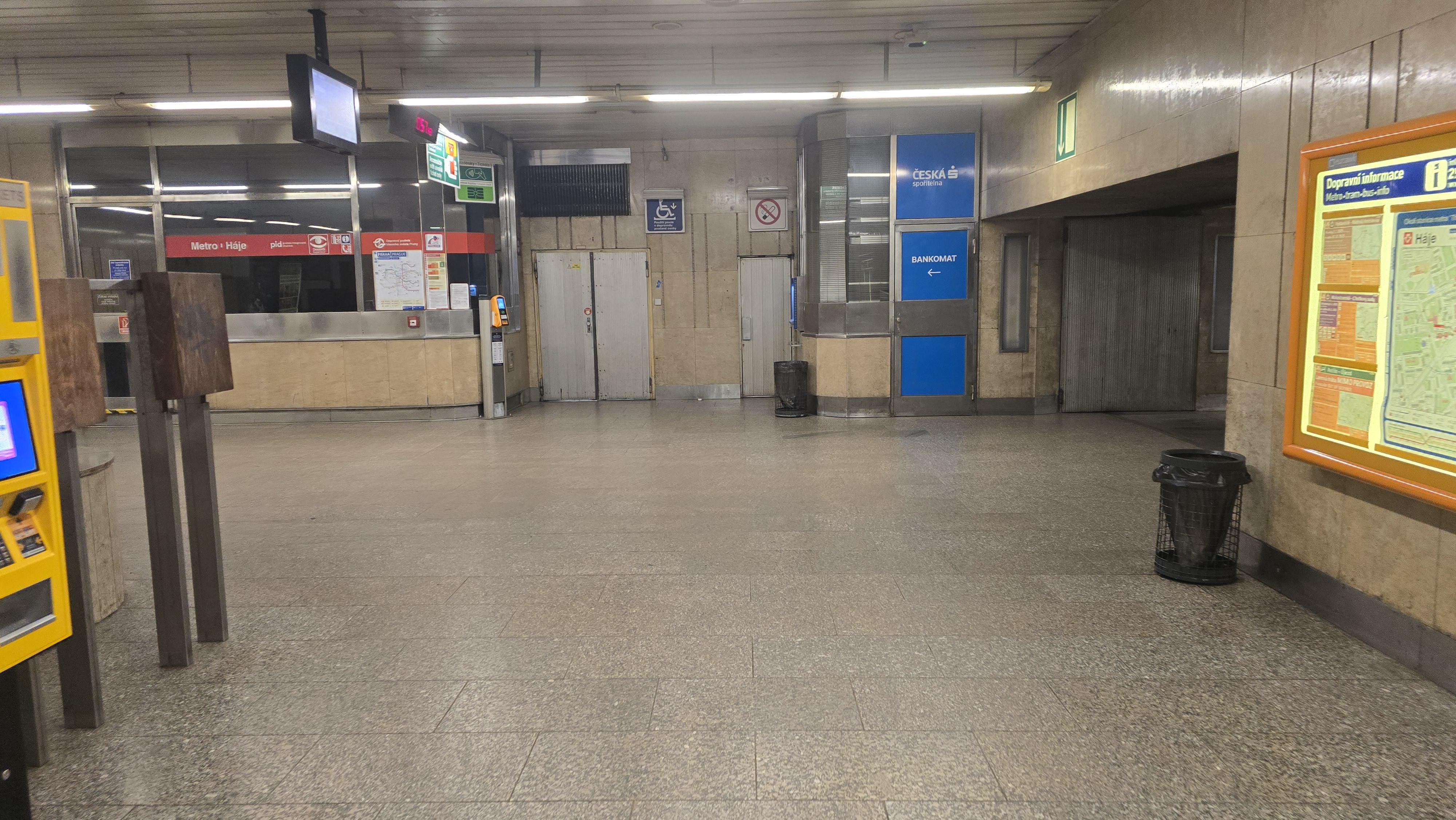 Bankomat České spořitelny foto 2