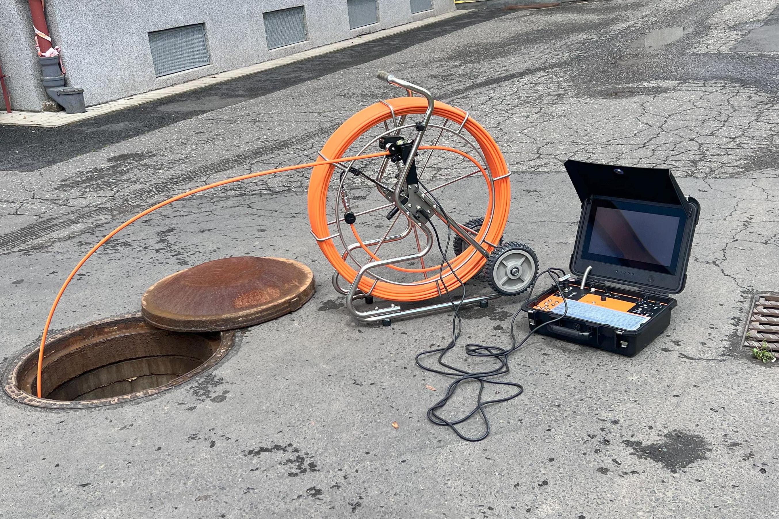 Prohlídka kanalizace kamerou