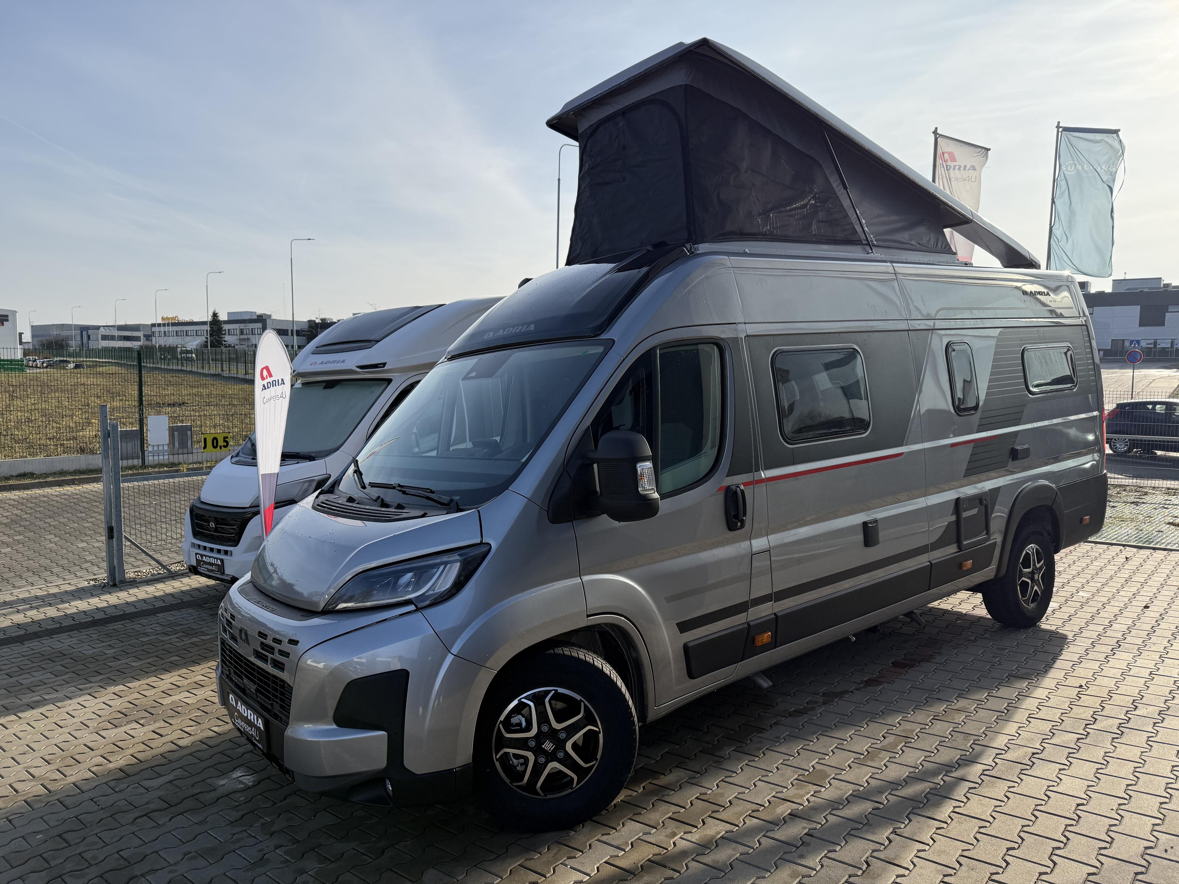 ADRIA karavany Praha - Campers4U foto 2