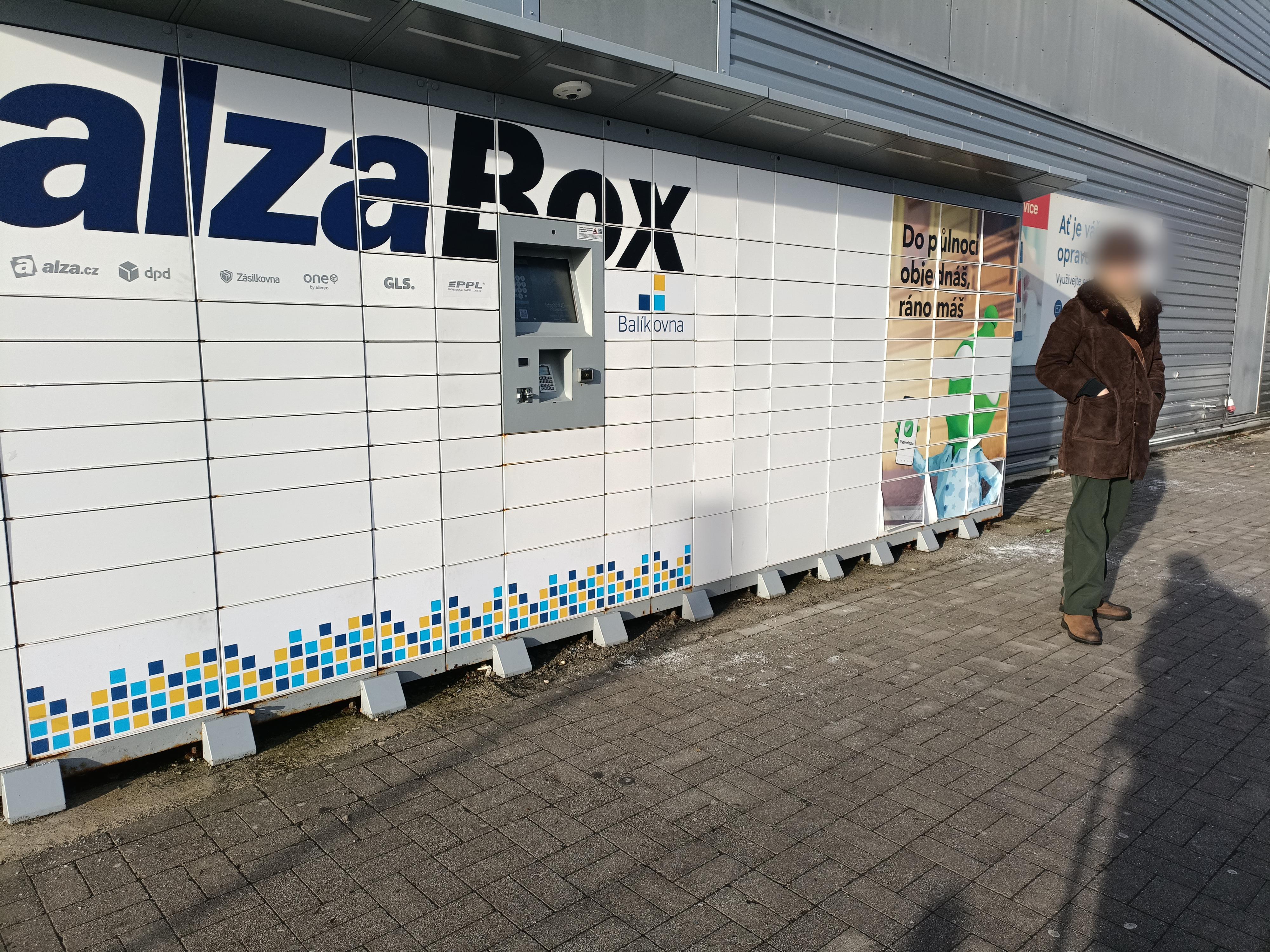 AlzaBox