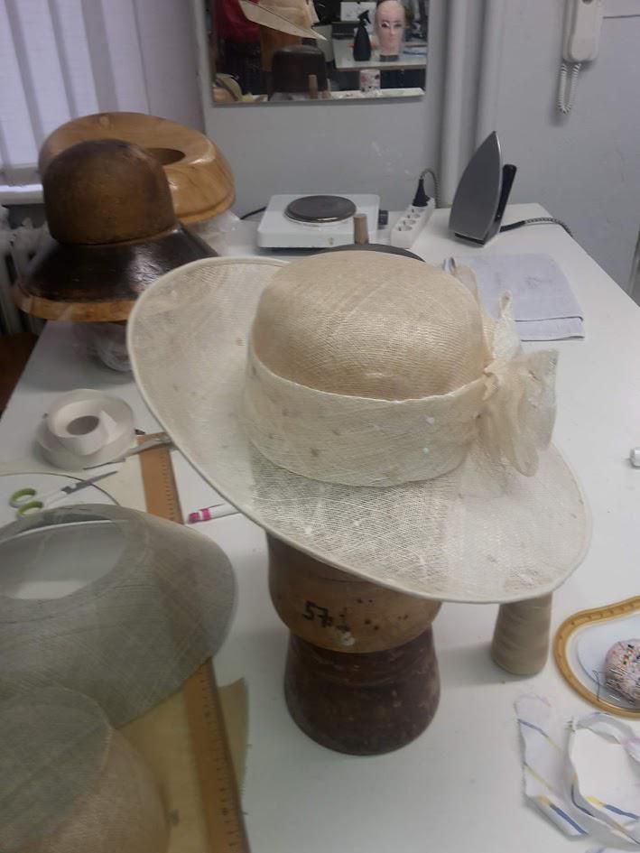 Modiství – Kloboučnictví Hana Škorpilová foto 3