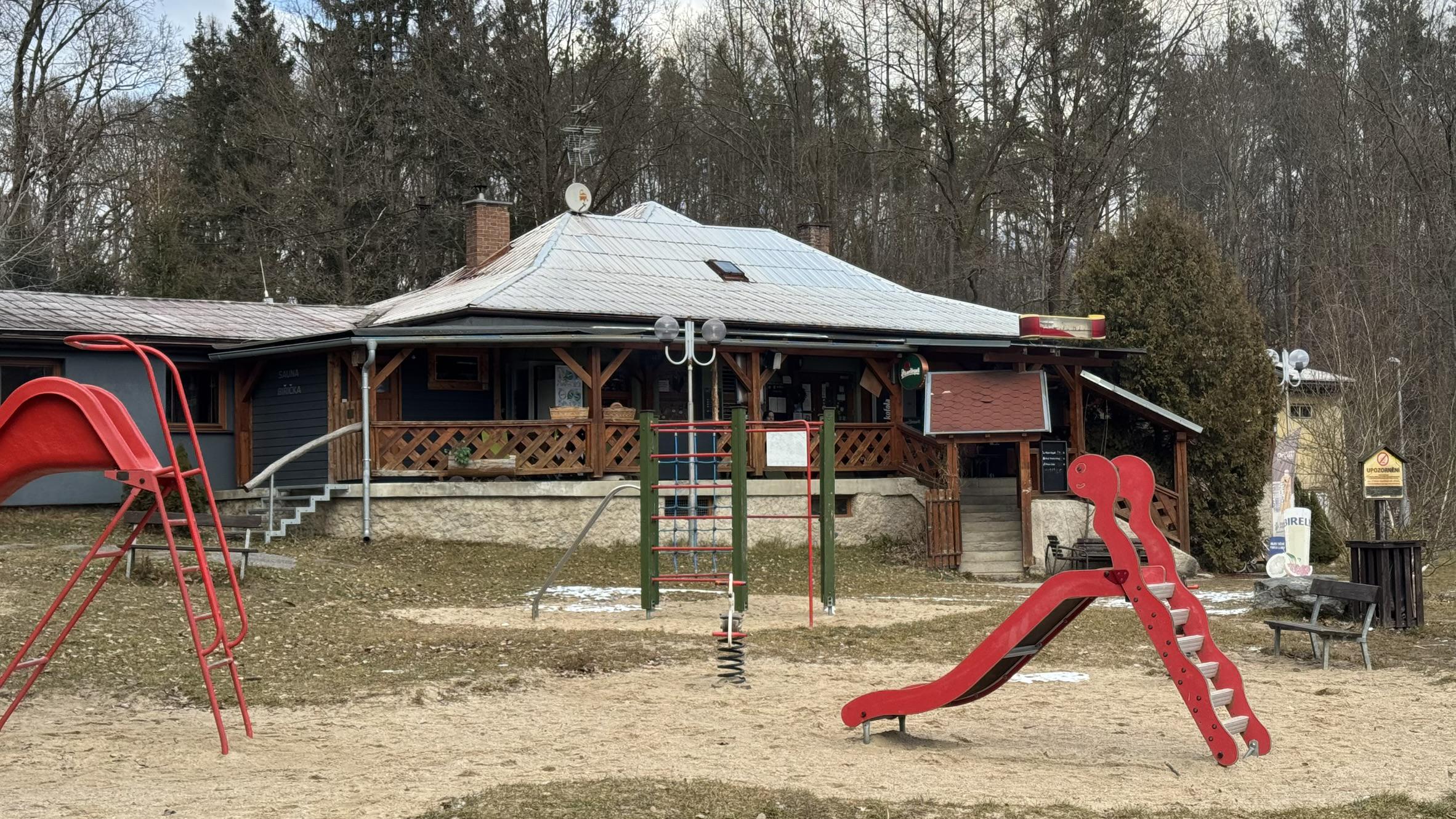 NA PLÁŽI foto 3