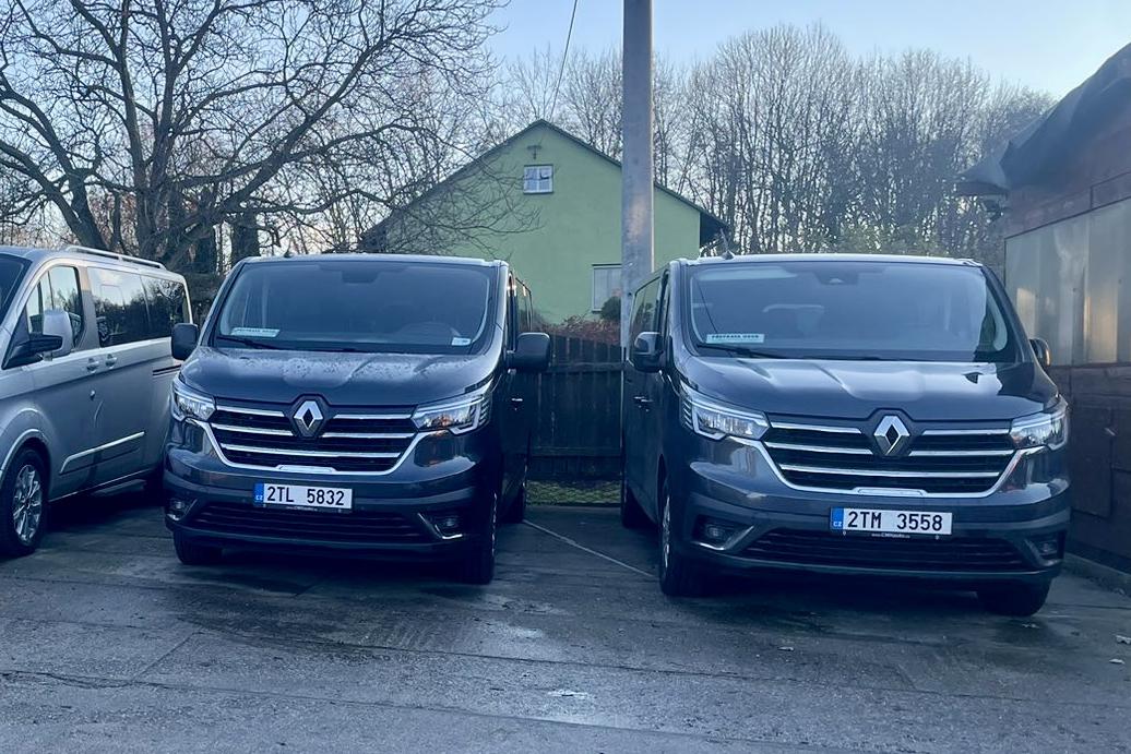 Renault Traffic - 9 míst, klimatizace, nový vůz