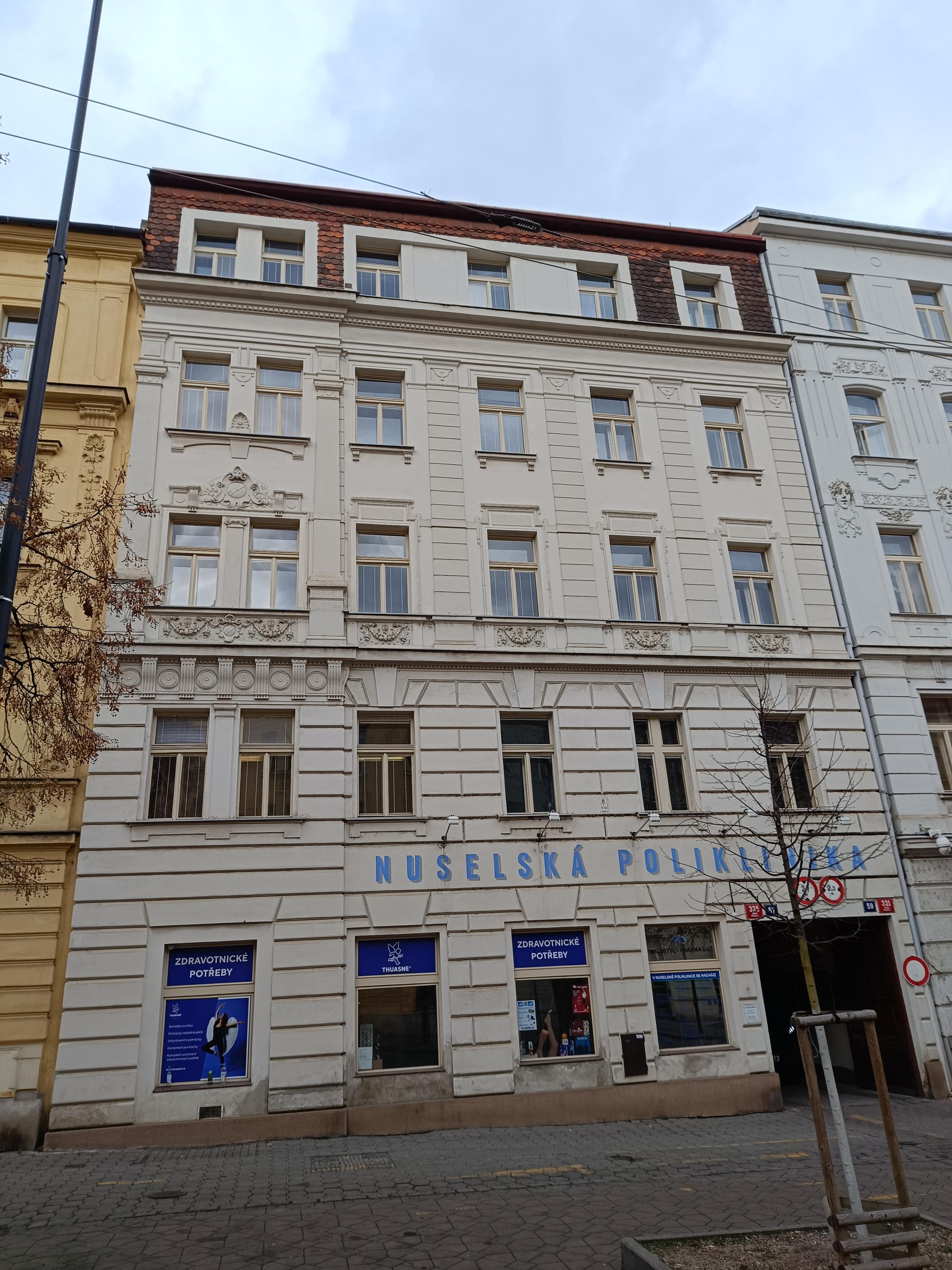 Nuselská poliklinika foto 3