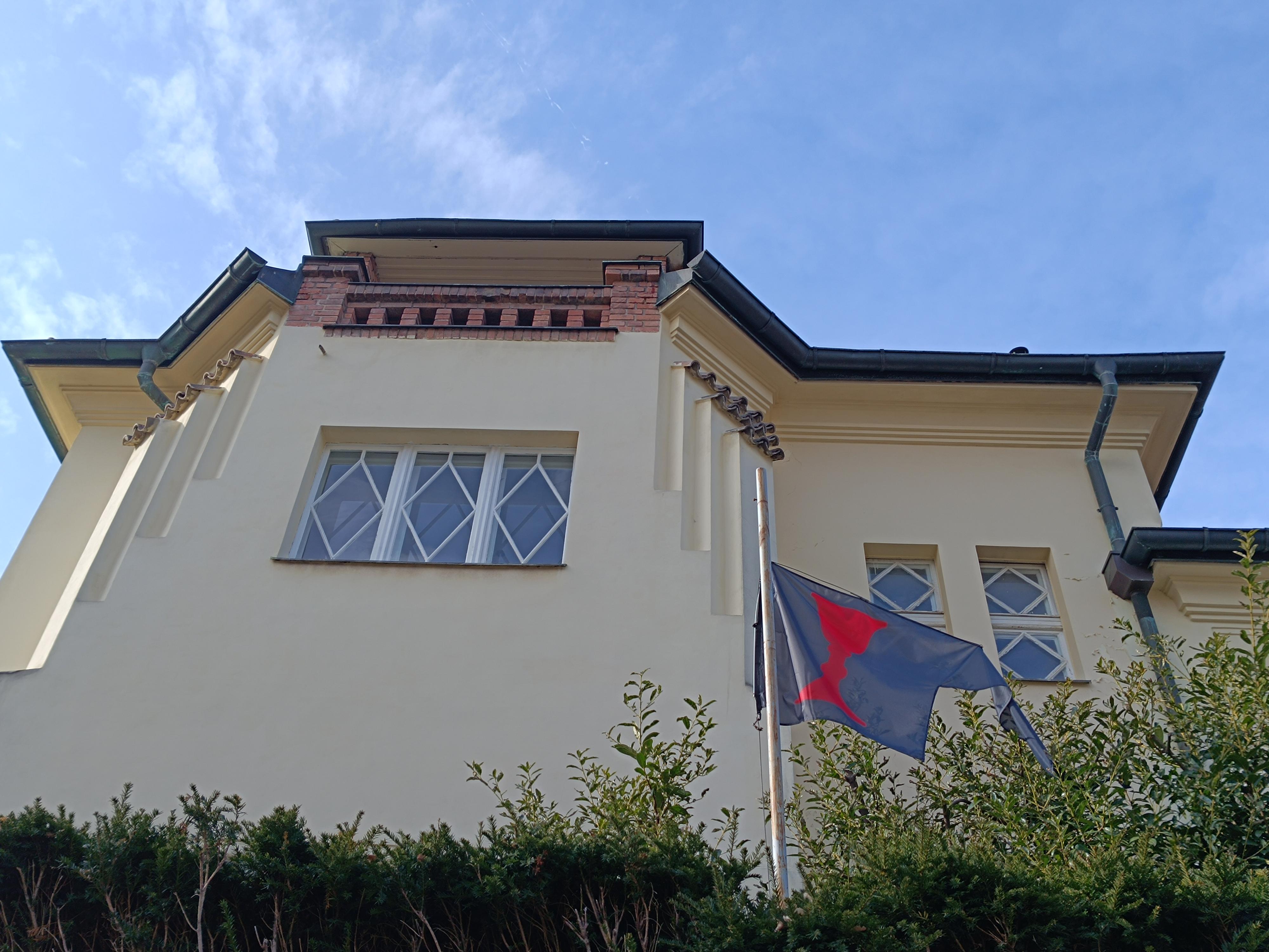 Husův institut teologických studií