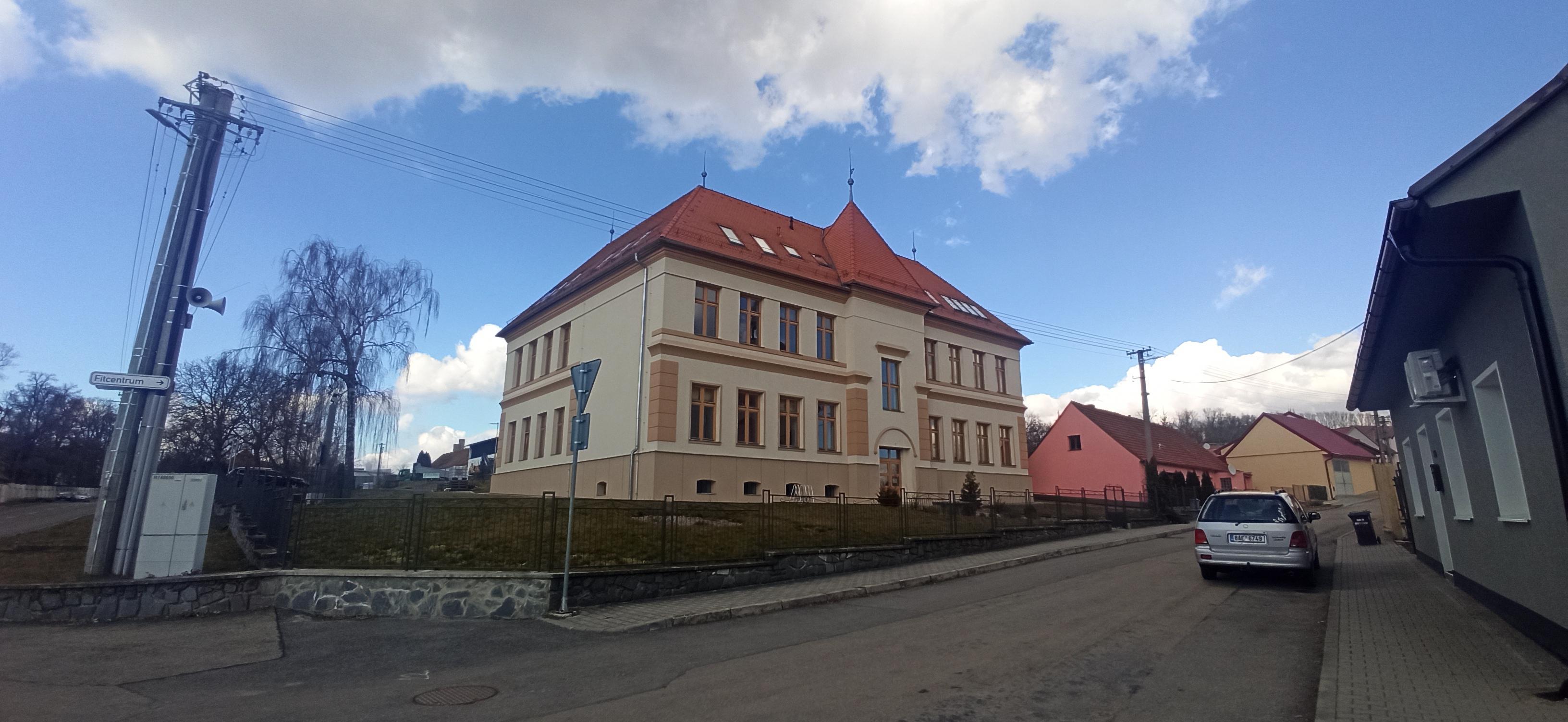 Místní knihovna Hvězdlice foto 2