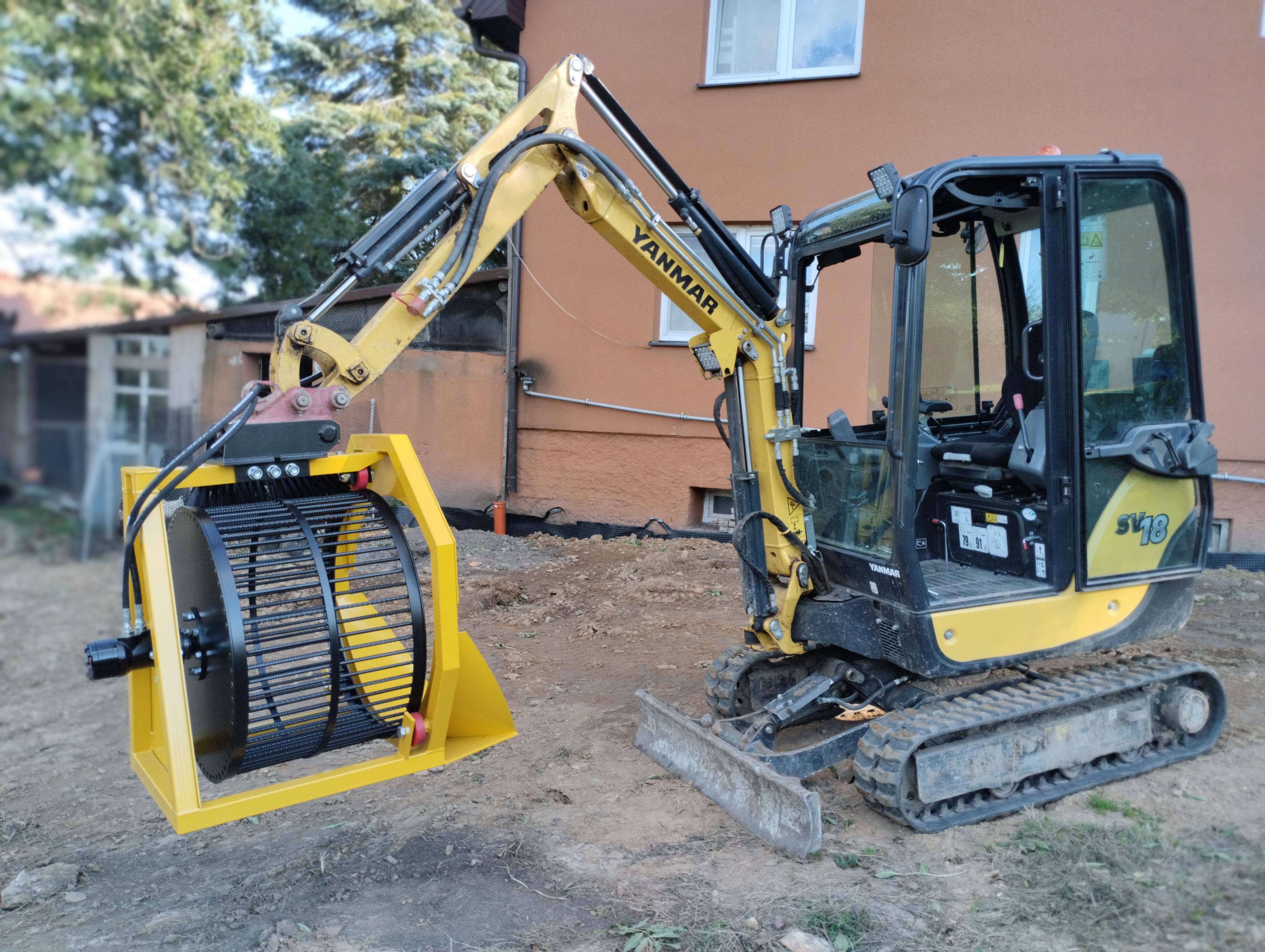 Třídicí lžíce a minibagr Jiří Šindelář foto 3