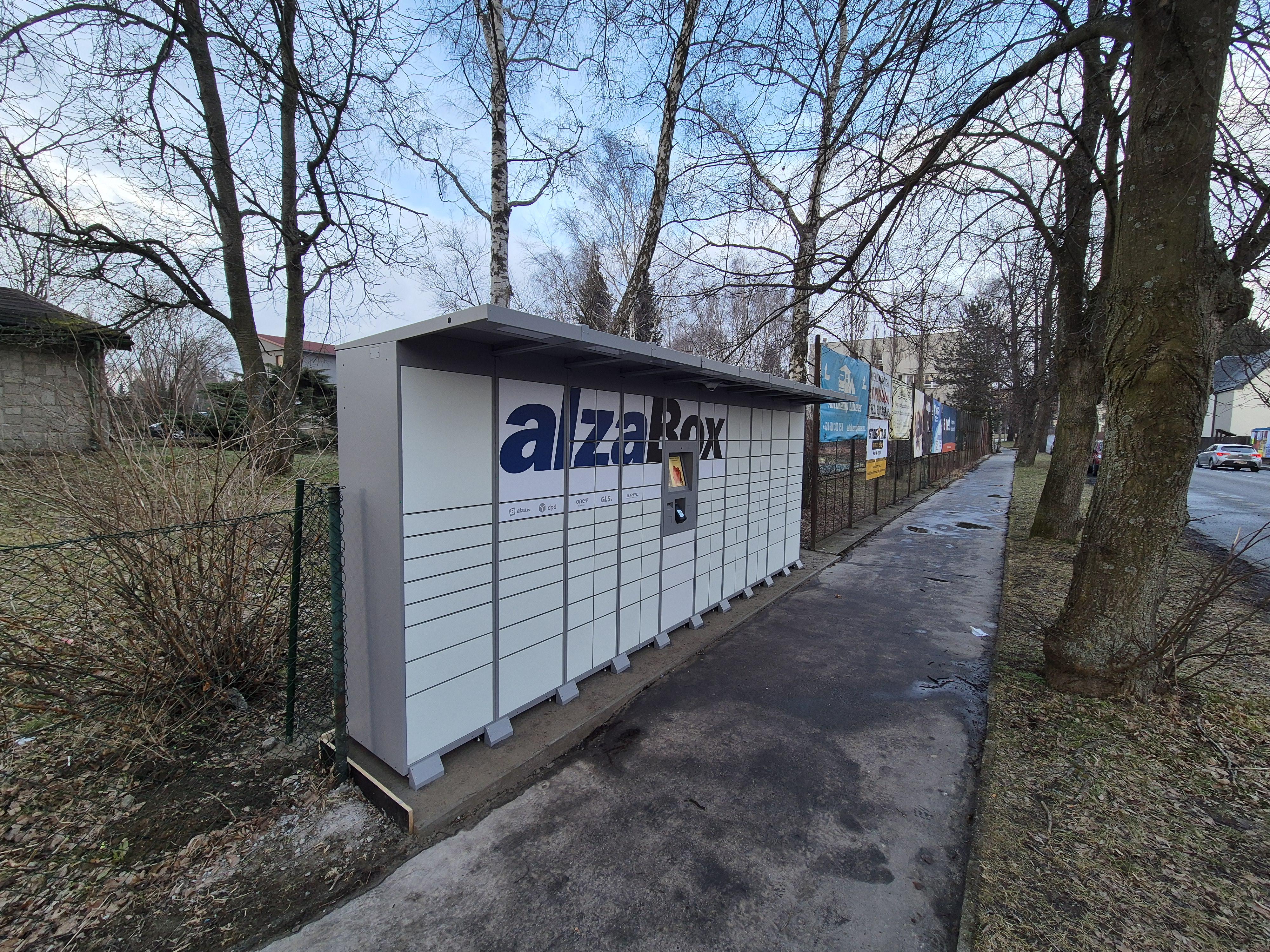 AlzaBox