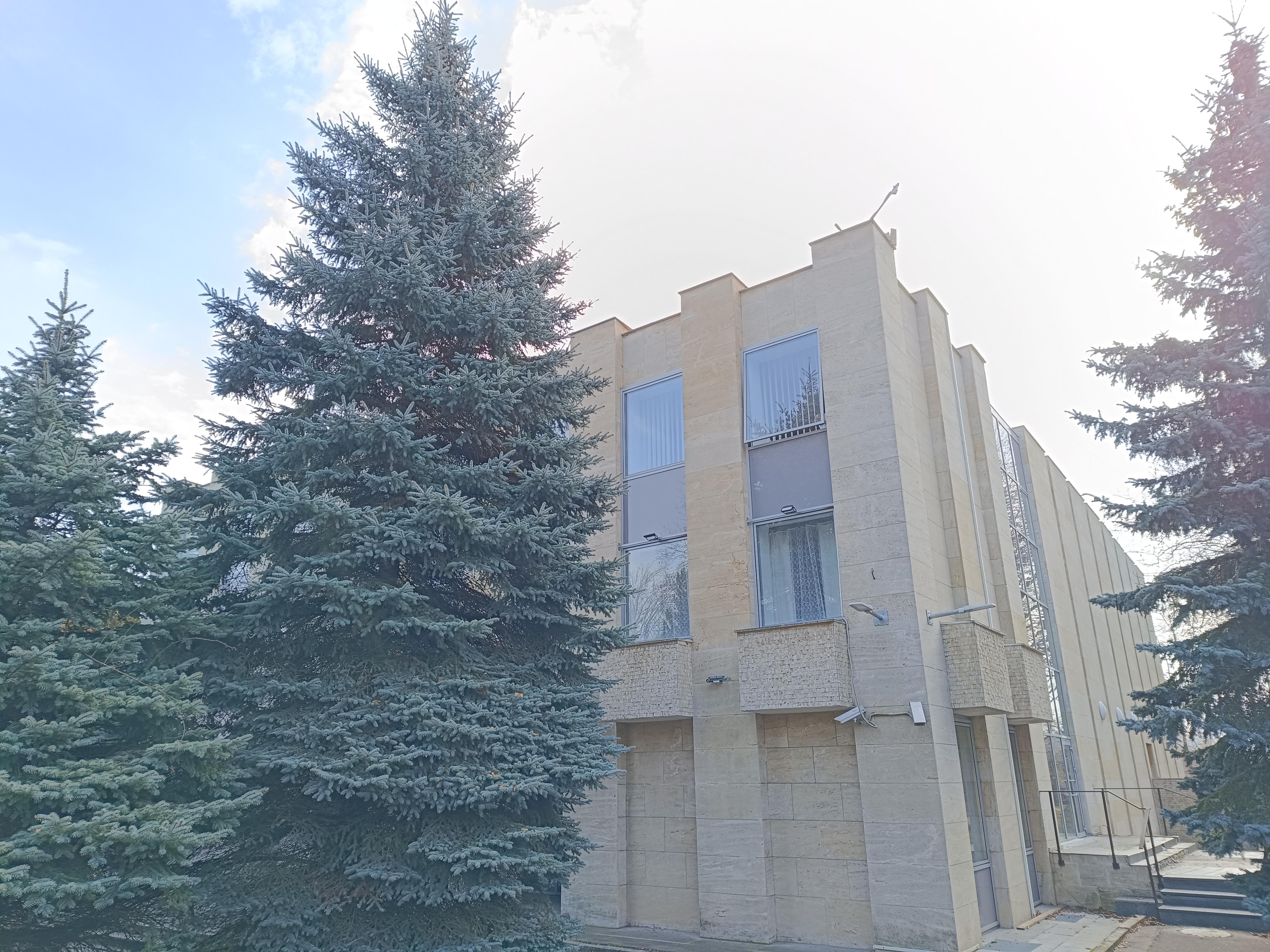 Ruský dům v Praze - knihovna foto 2