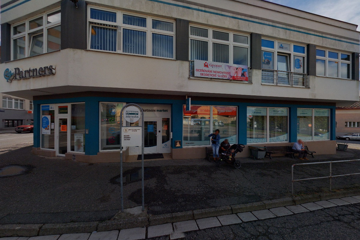 UniCredit Bank Expres a Partners Market