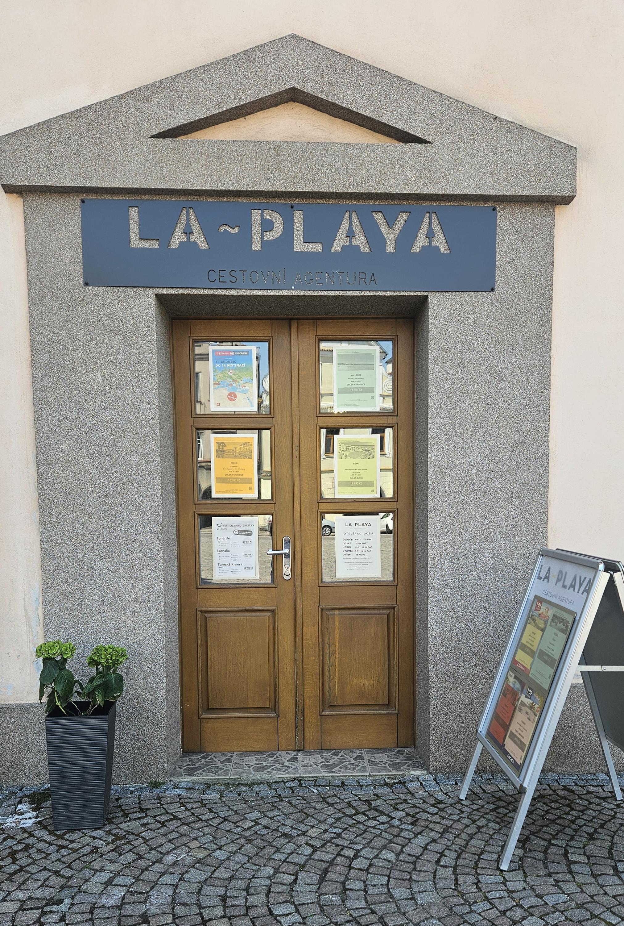 Cestovní agentura La Playa foto 2