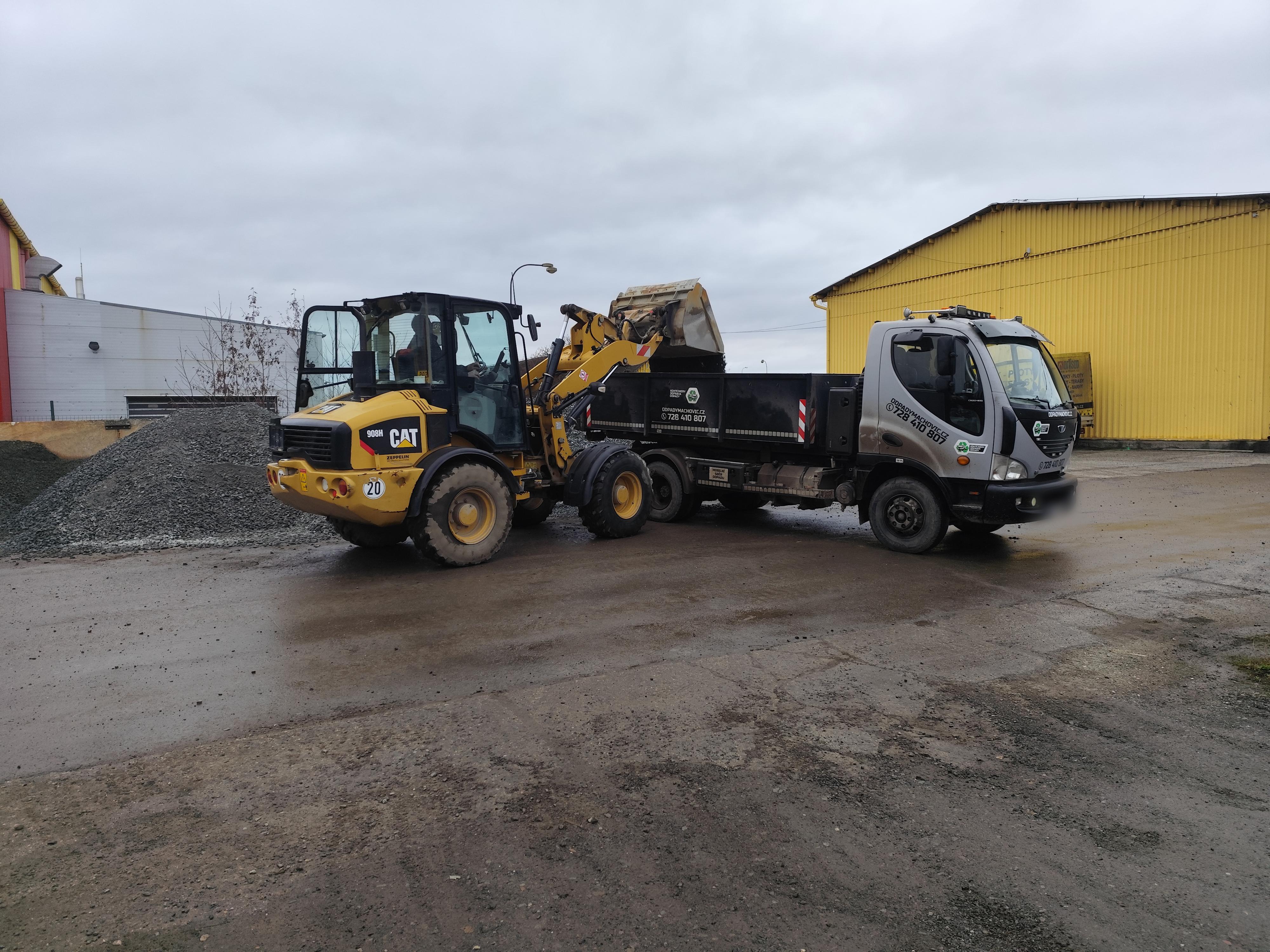 Kontejnery a odvoz odpadu Dušan Machovič foto 3