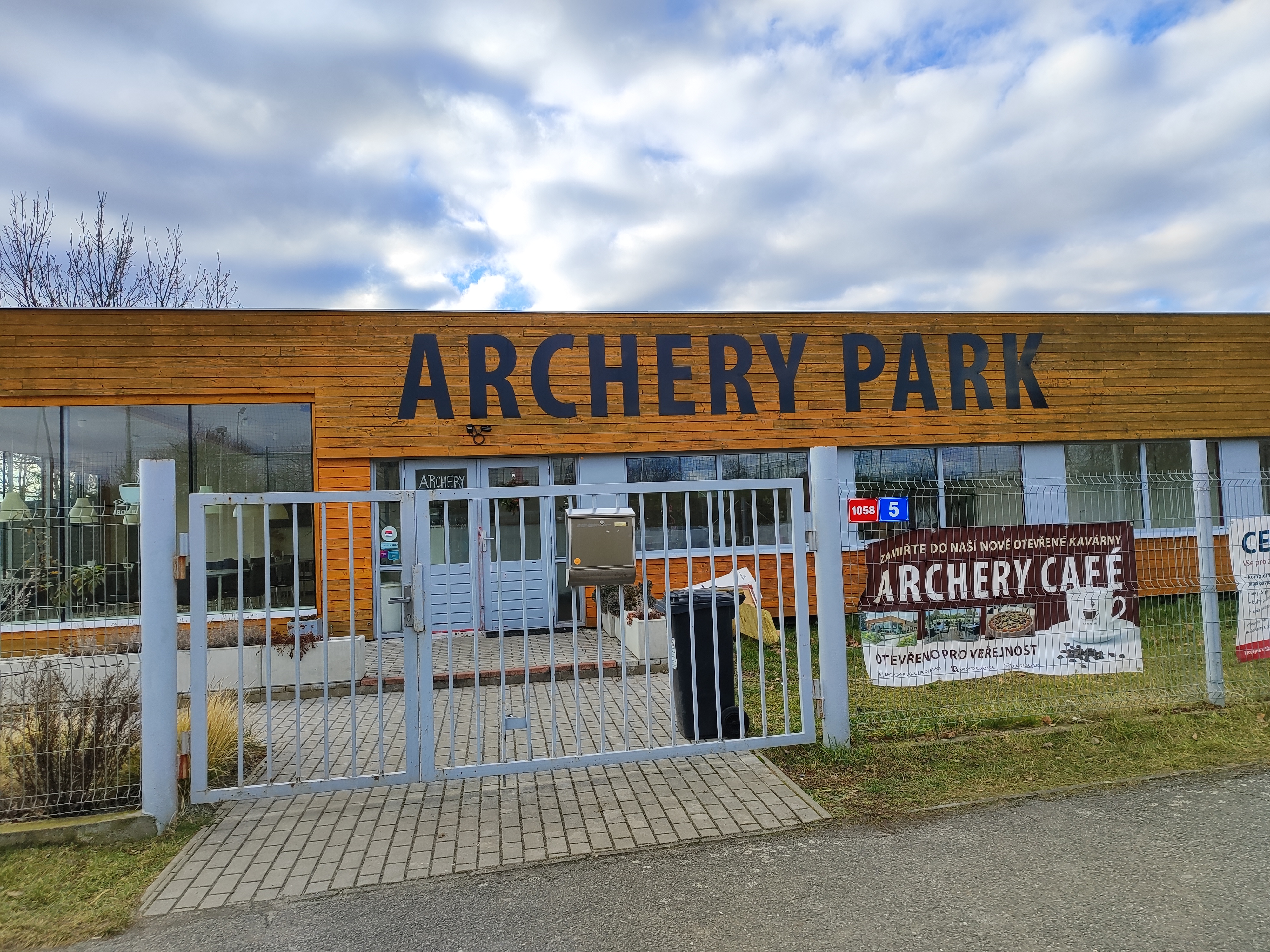 Archery Café