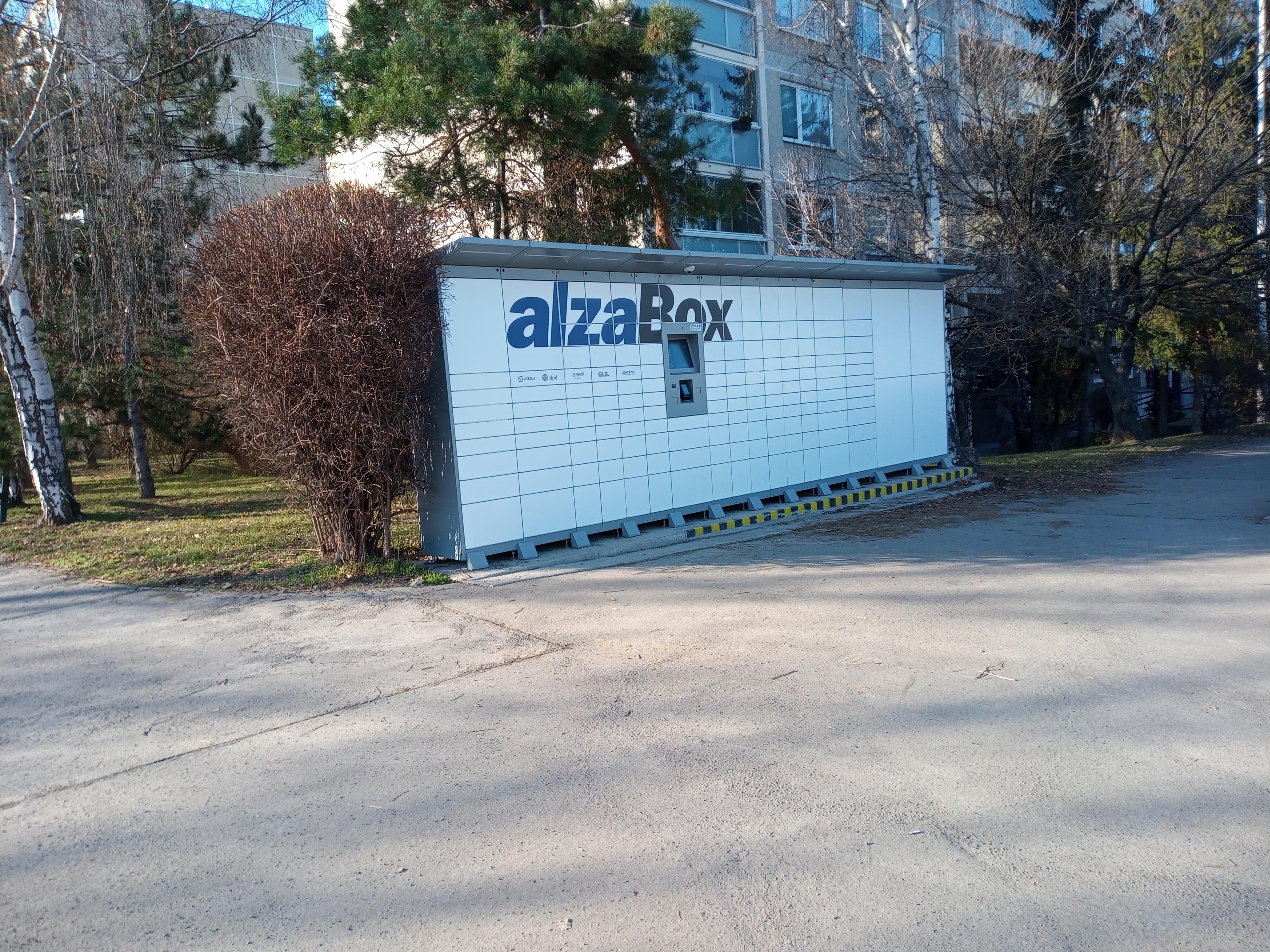 AlzaBox
