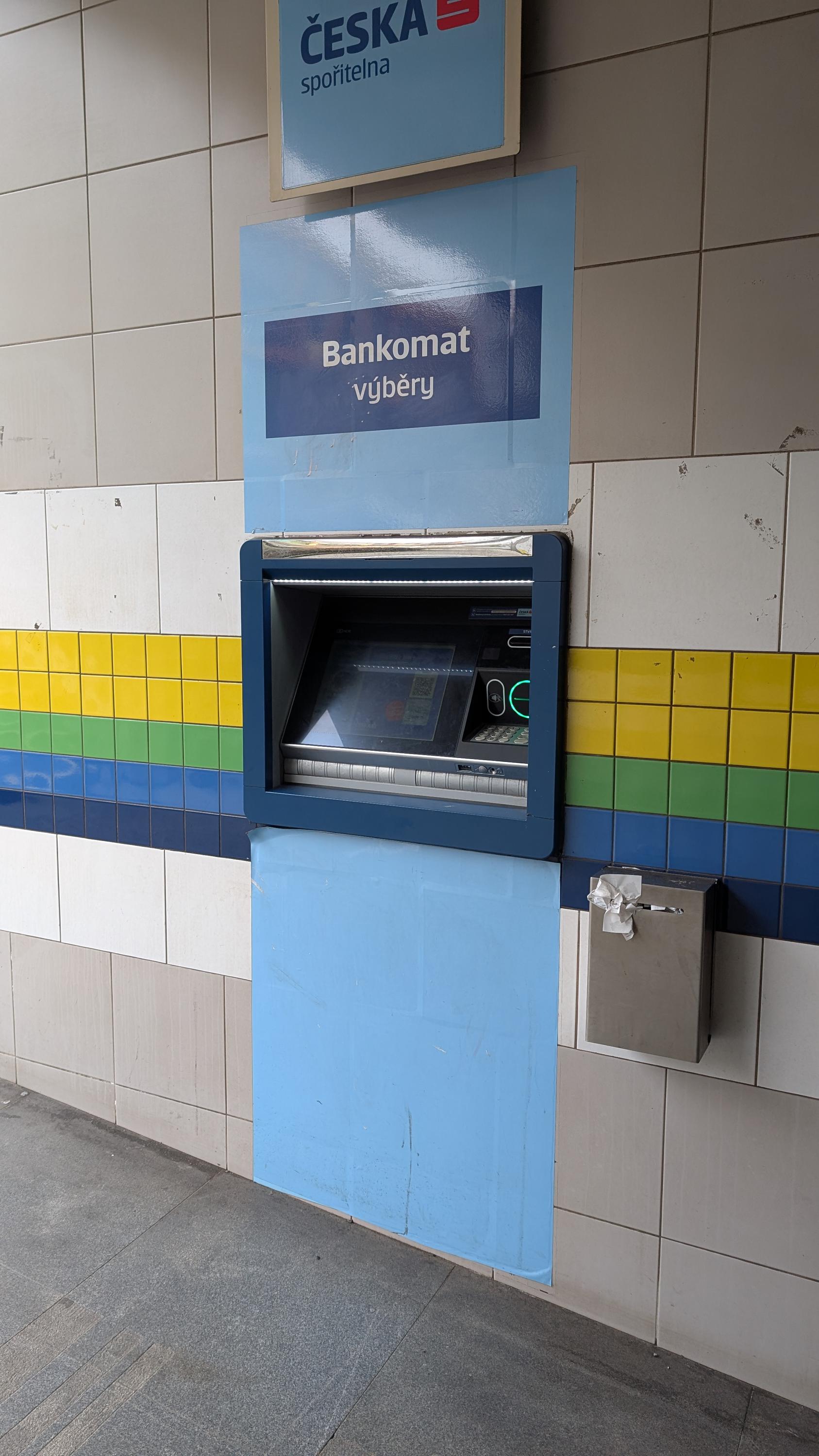 Bankomat České spořitelny foto 2