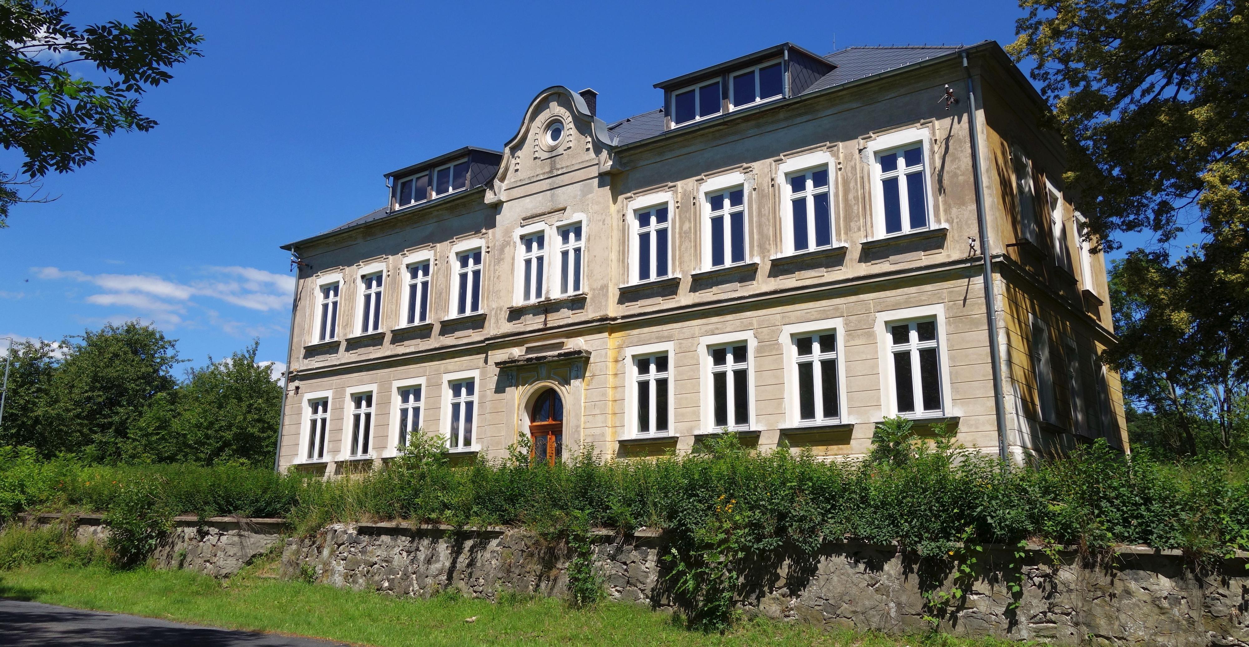 Podbořanský Rohozec - obecní úřad foto 6
