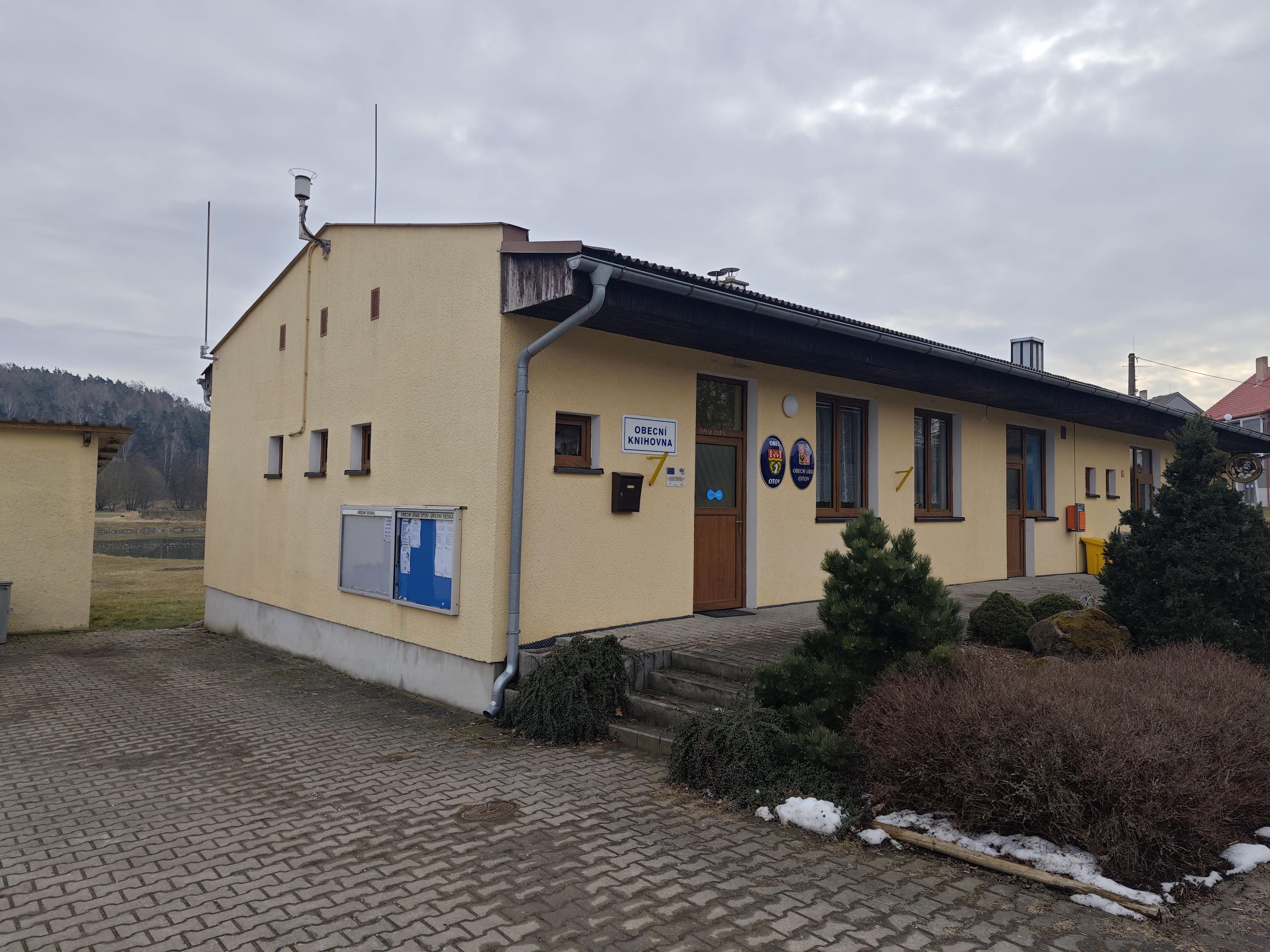 Otov - obecní úřad foto 5