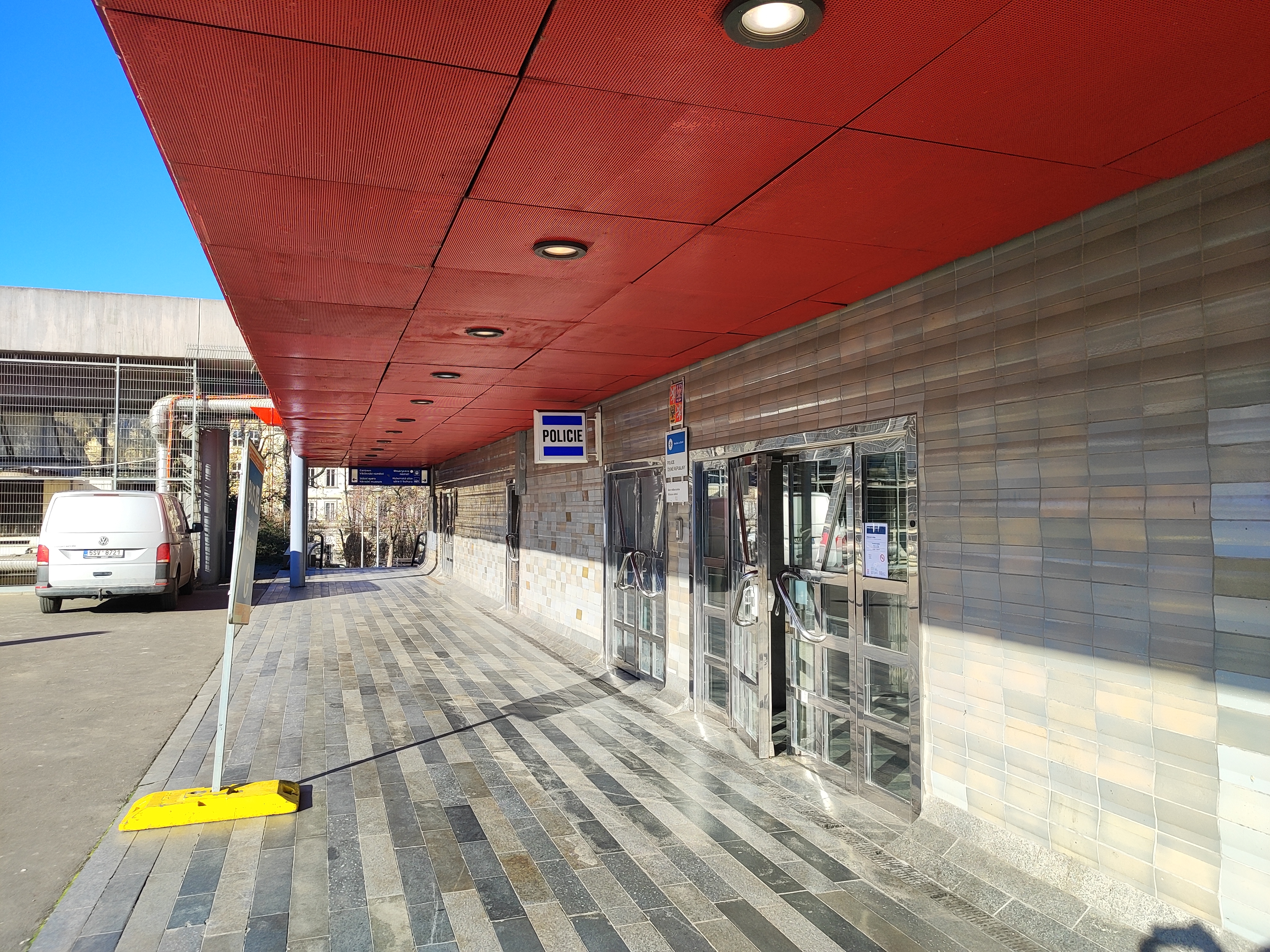 Policie ČR - Místní oddělení Wilsonovo nádraží foto 3