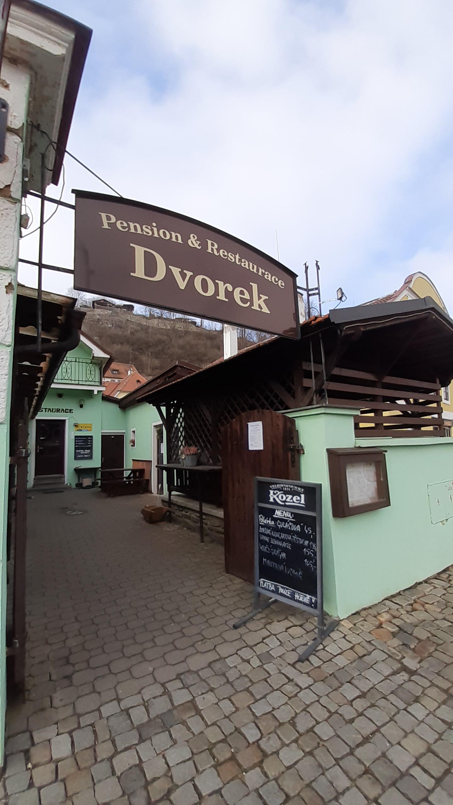 Restaurace Dvorek foto 2