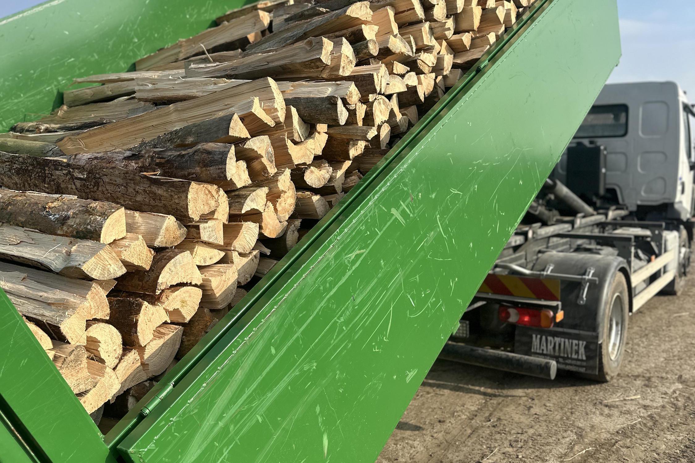 Palivové dřevo Milíčovice