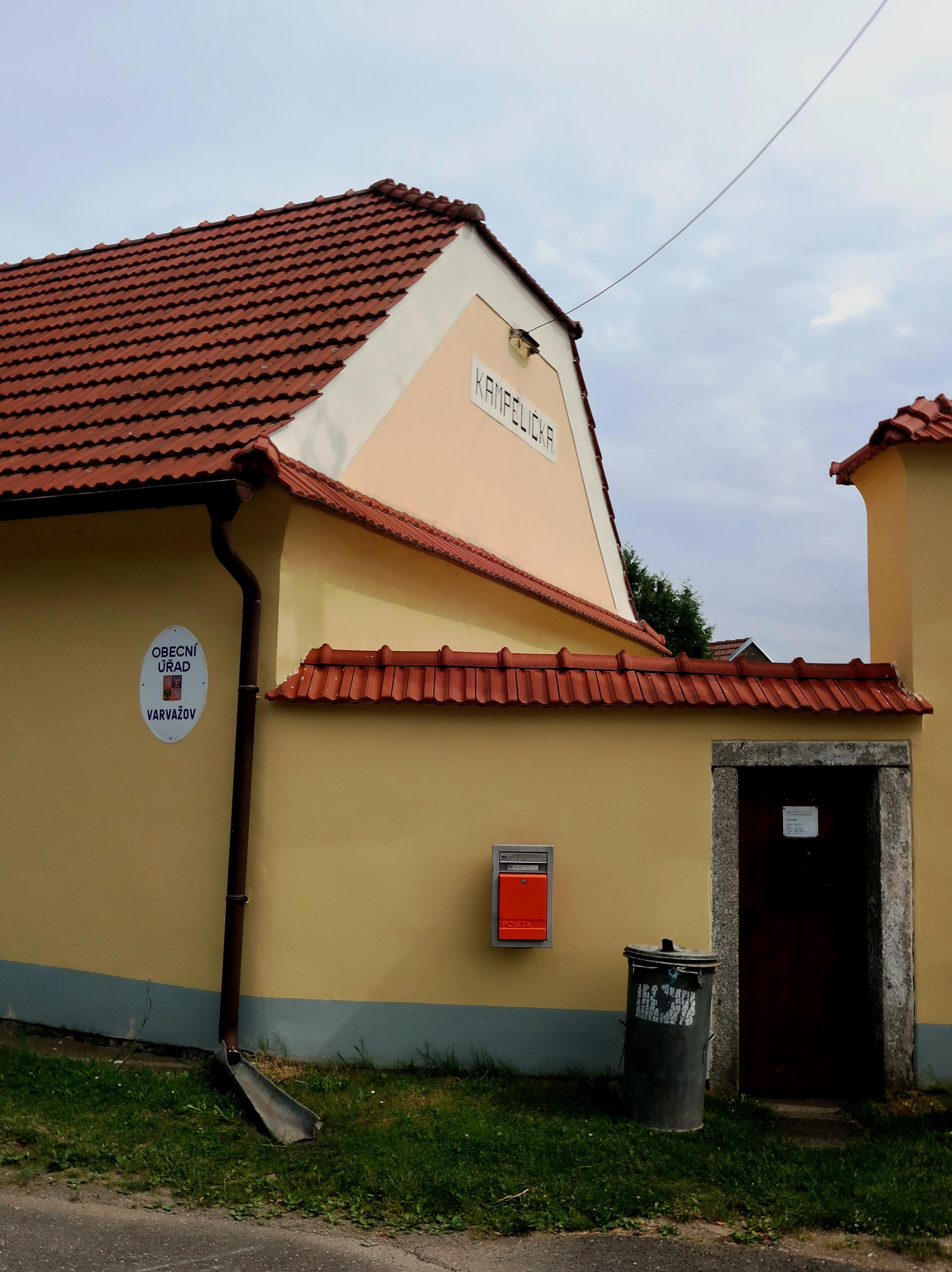 Varvažov - obecní úřad foto 4