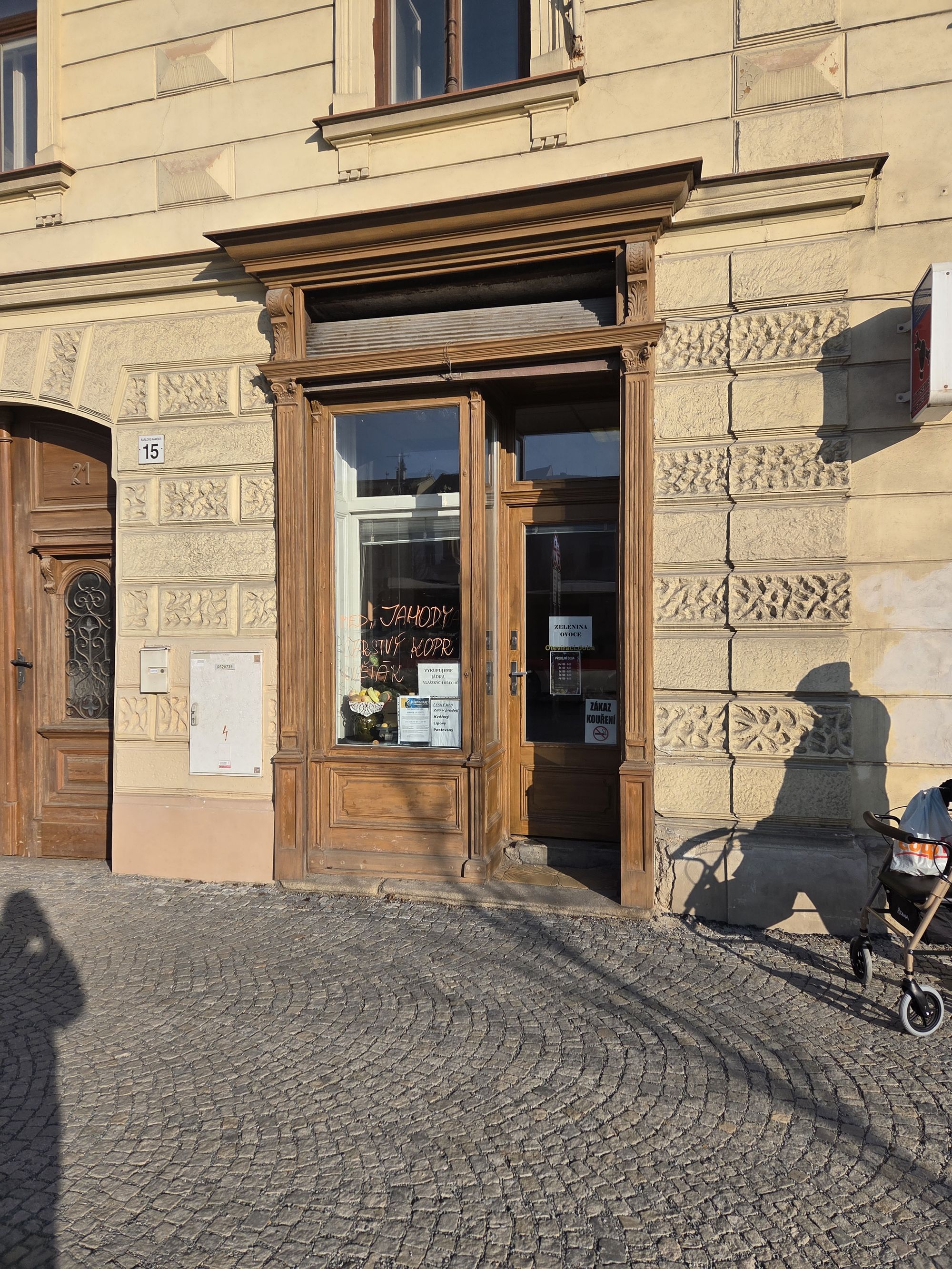 Zelenina Ovoce na náměstí foto 2