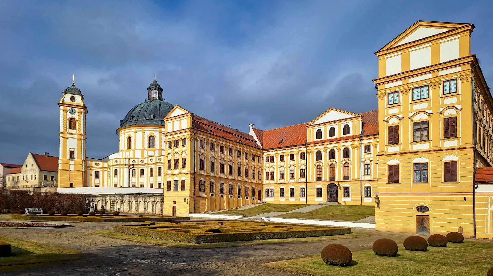 Státní zámek Jaroměřice nad Rokytnou foto 2