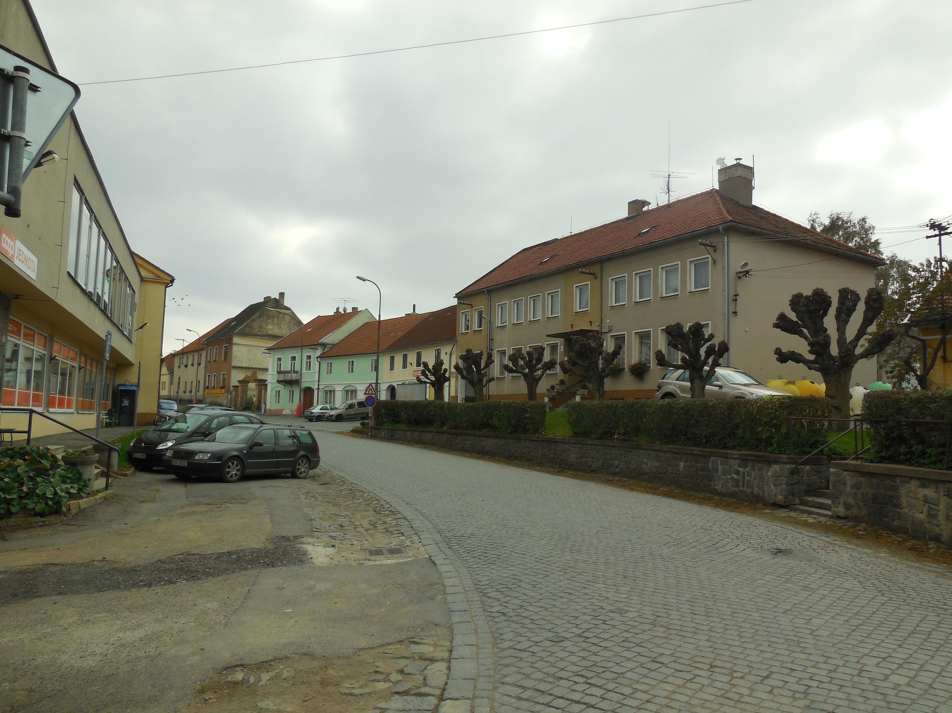 Orlík nad Vltavou - obecní úřad foto 2