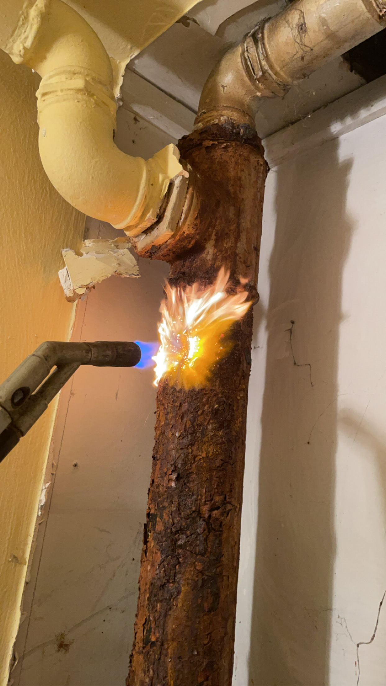 Voda, Topení, Kanalizace Peřina foto 3