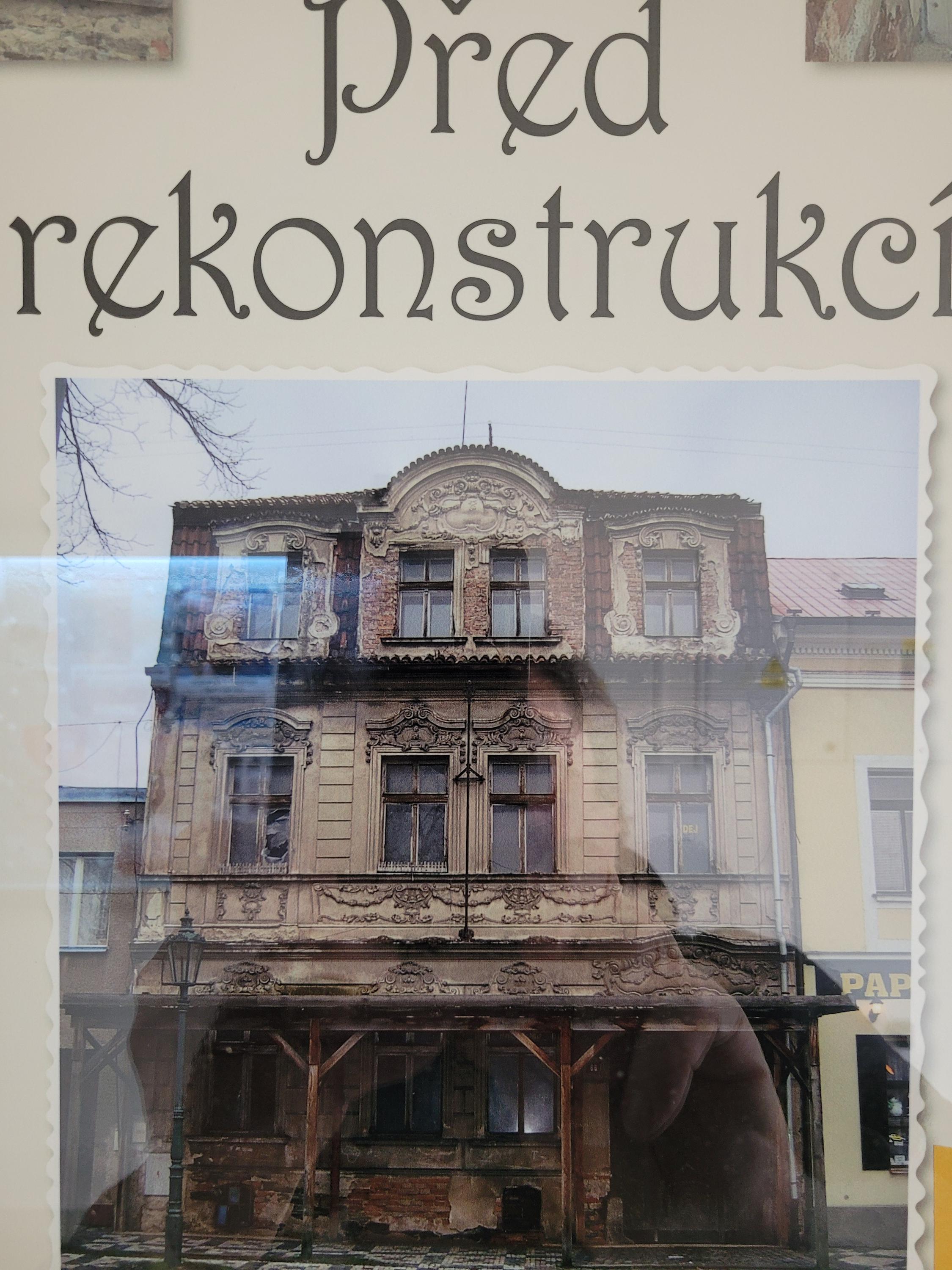 Husova knihovna v Říčanech