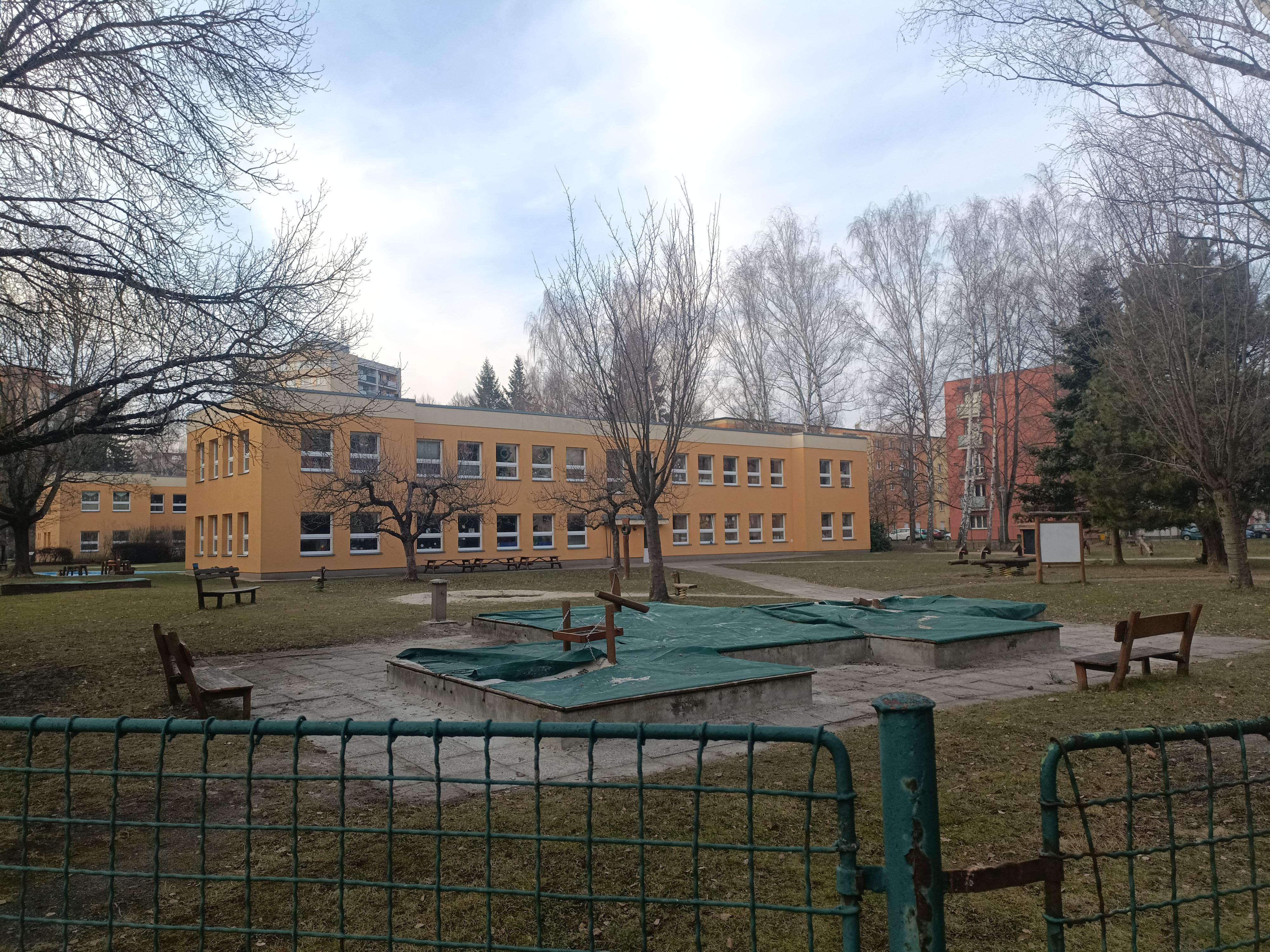 Mateřská škola a Základní škola Sluníčko Turnov, foto 2