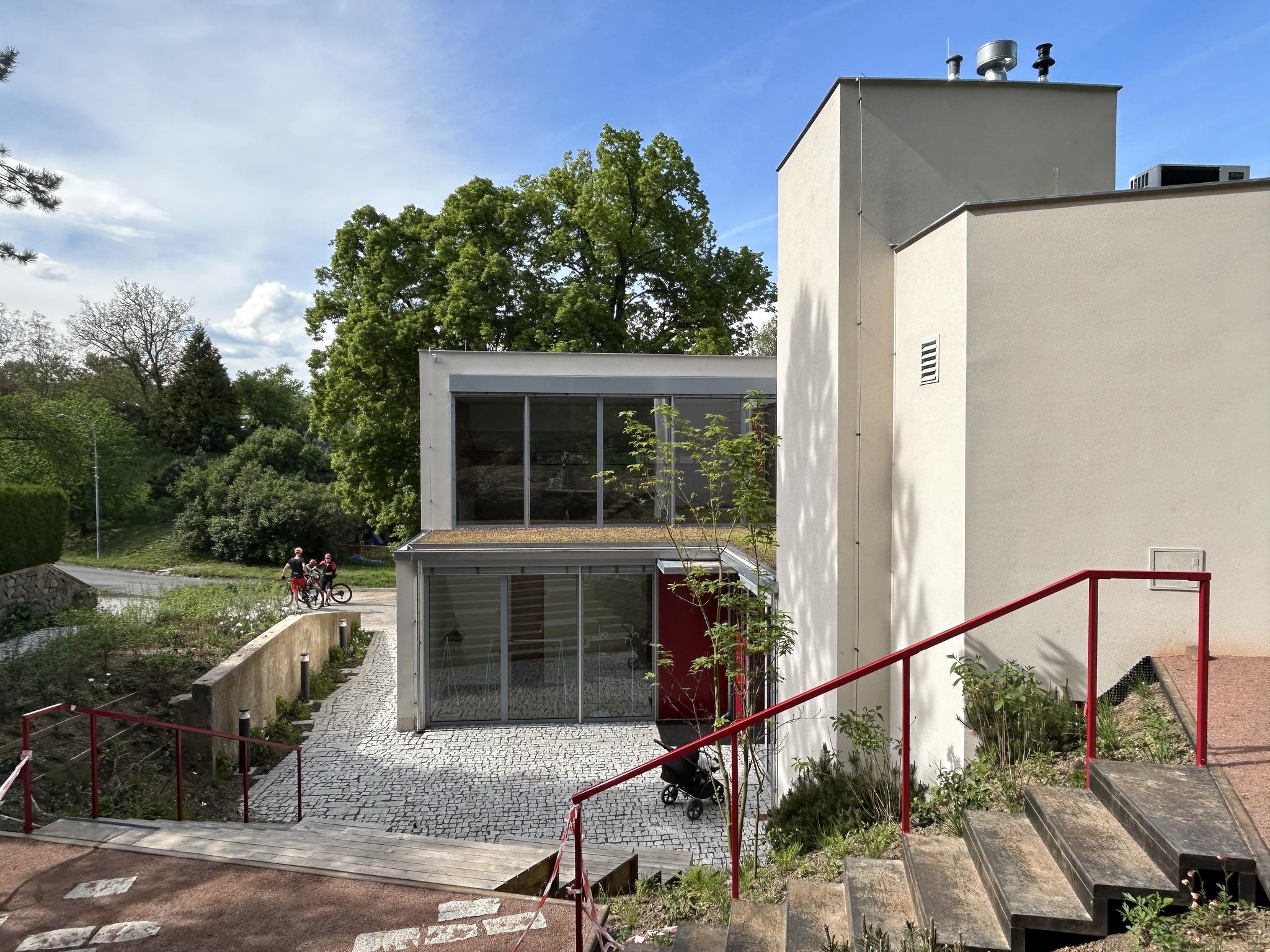 Obecní knihovna Ostopovice foto 2