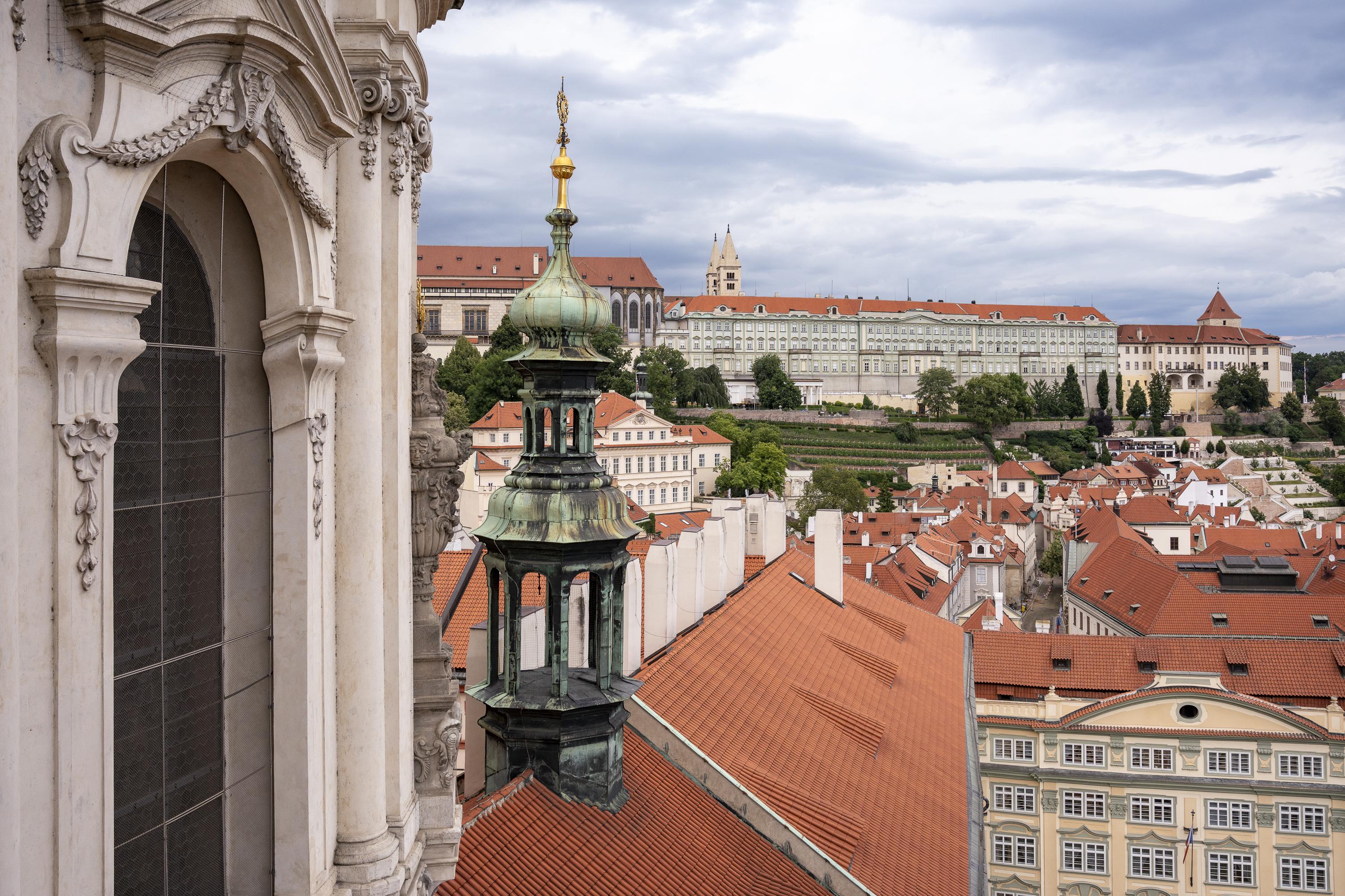 Svatomikulášská městská zvonice foto 2